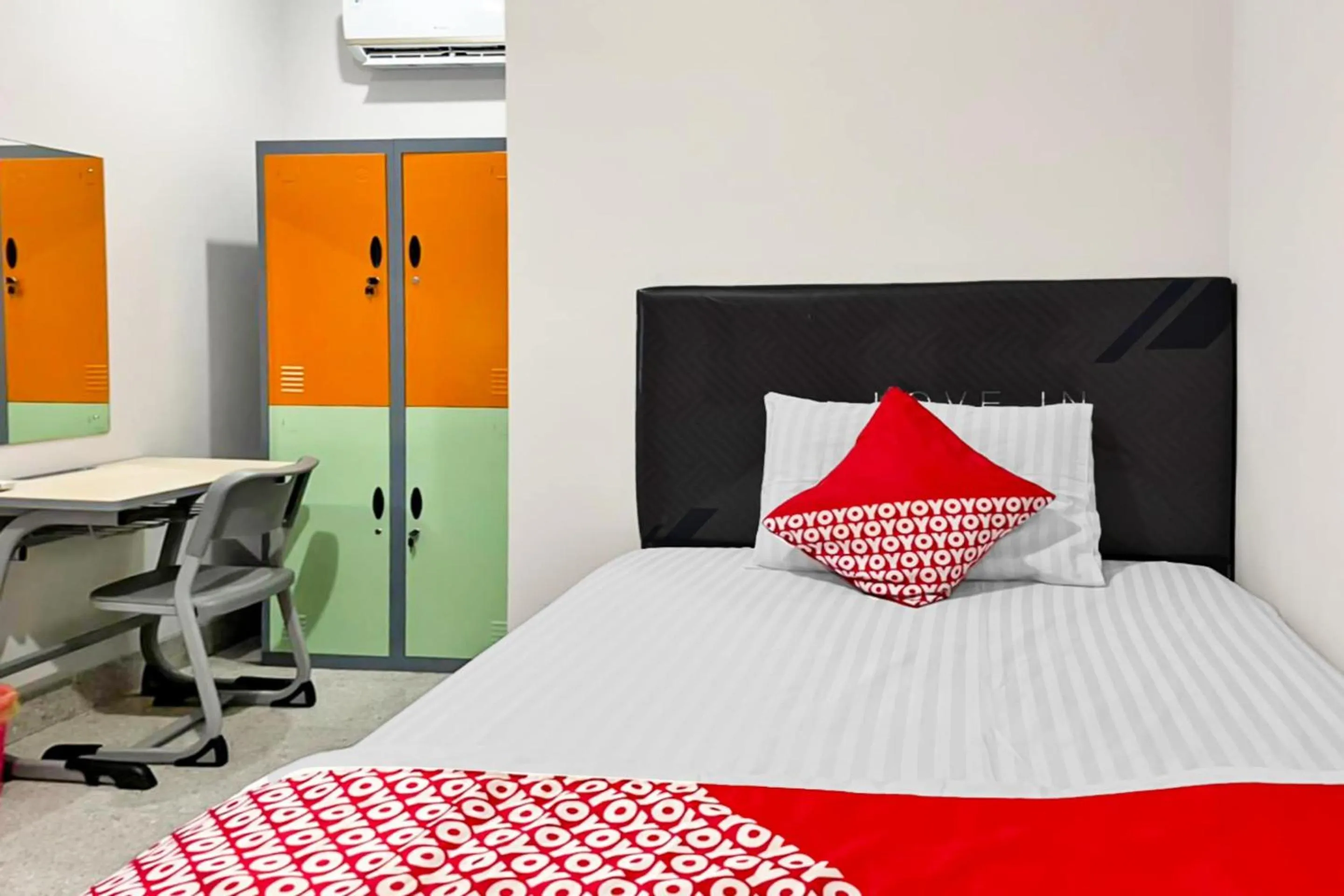 Bedroom, Bed in Hotel O Kbr Home