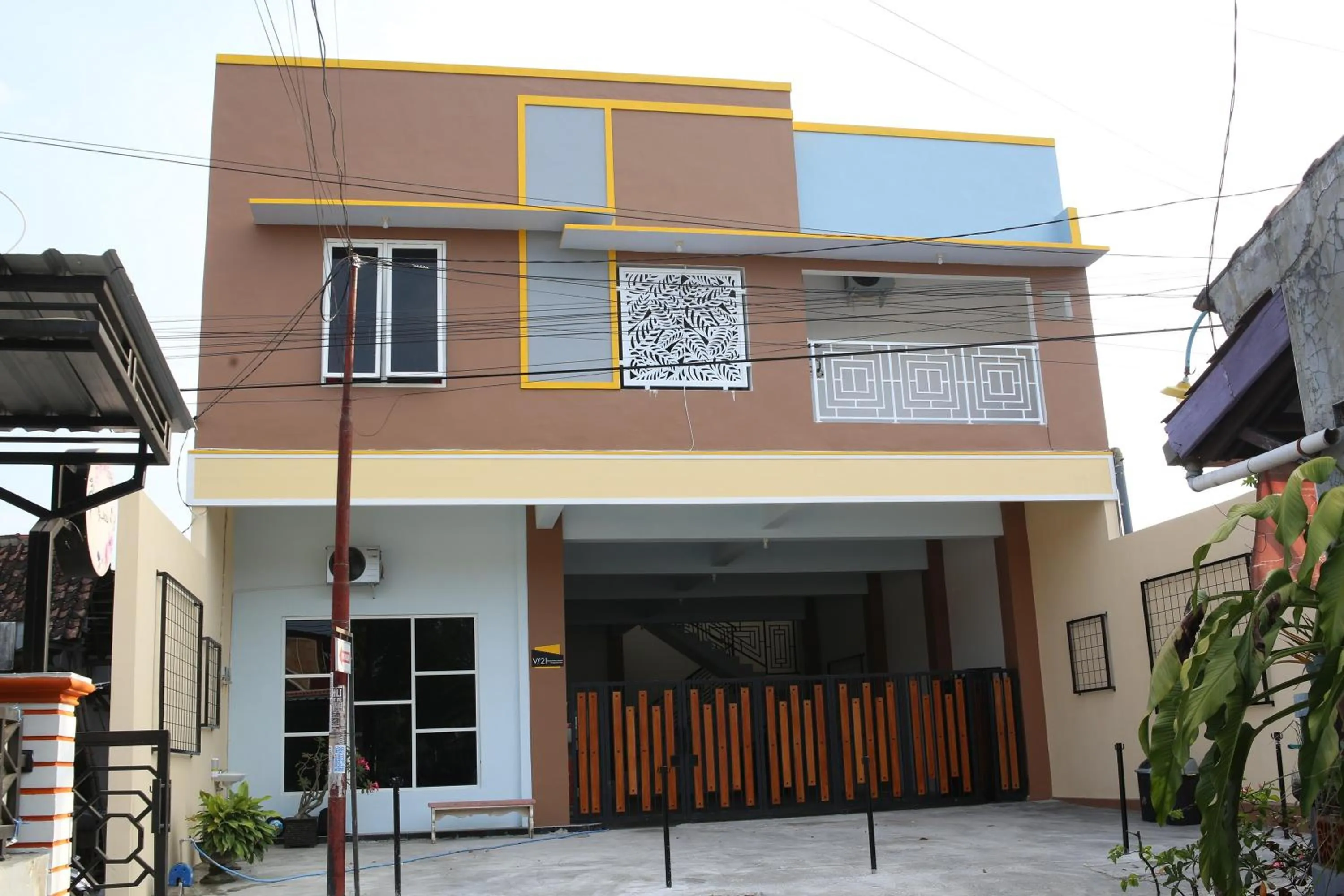 RedDoorz Syariah near Suncity Mall Madiun