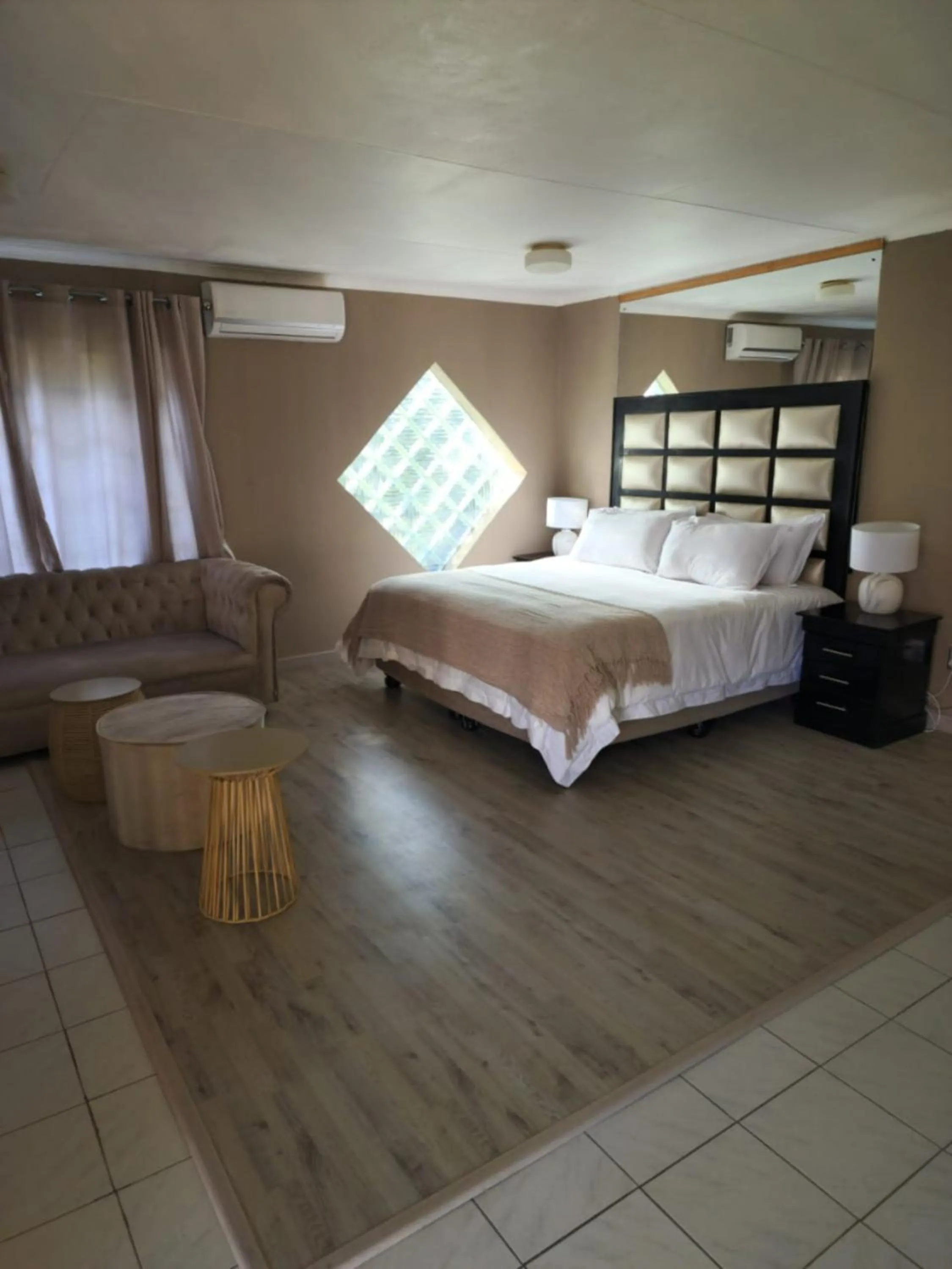 Bedroom, Bed in The Hills Guest House