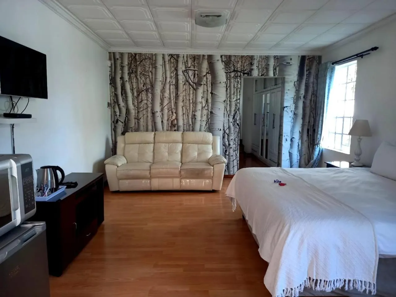 Photo of the whole room, Bed in The Hills Guest House