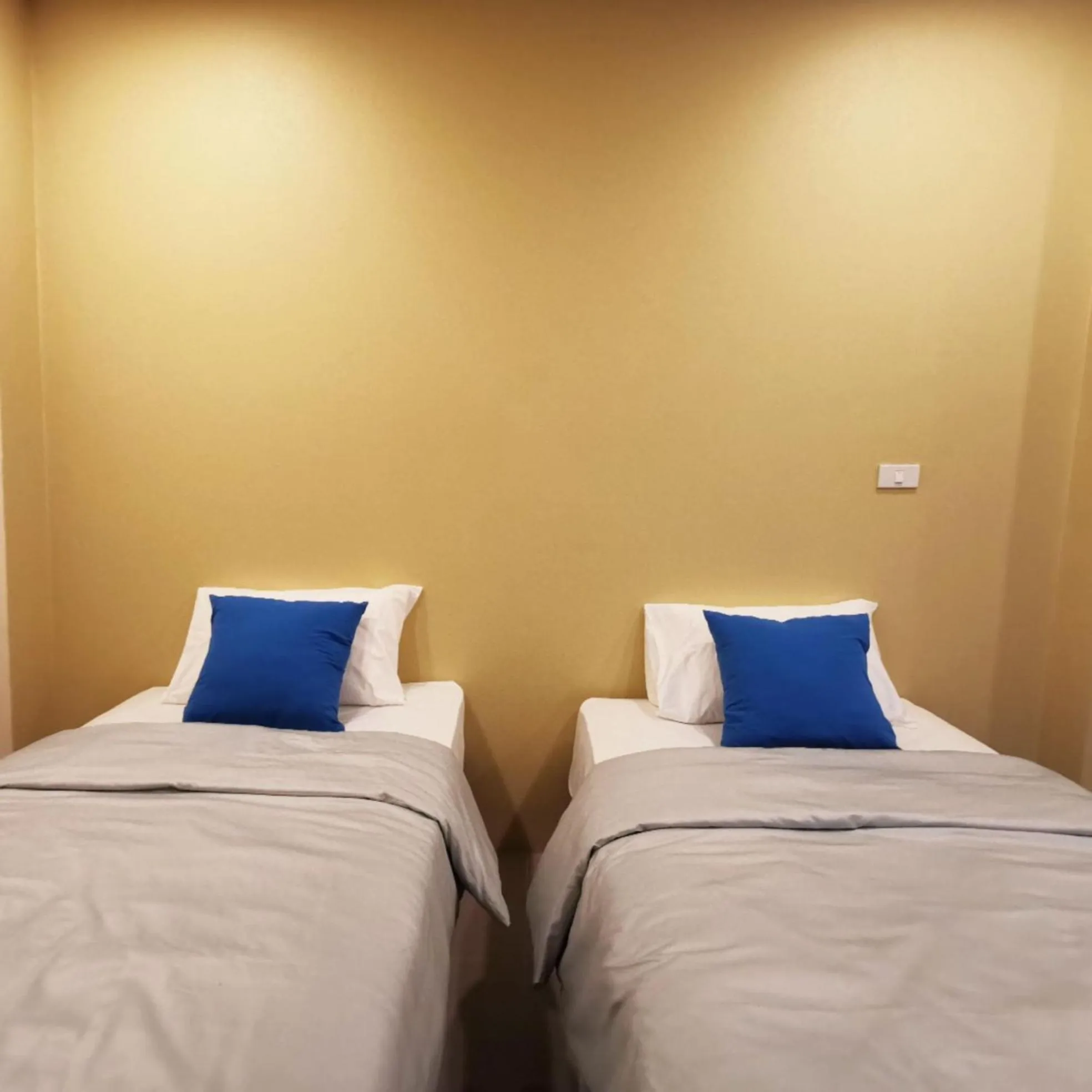 Photo of the whole room, Bed in The Middle Town SHA