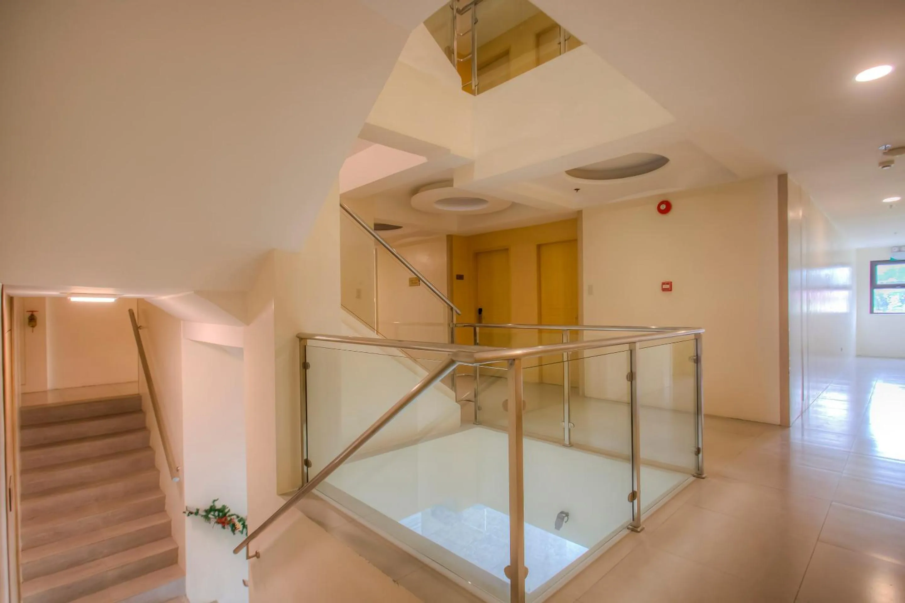 Lobby or reception in Capital O 827 Speciale Hotel