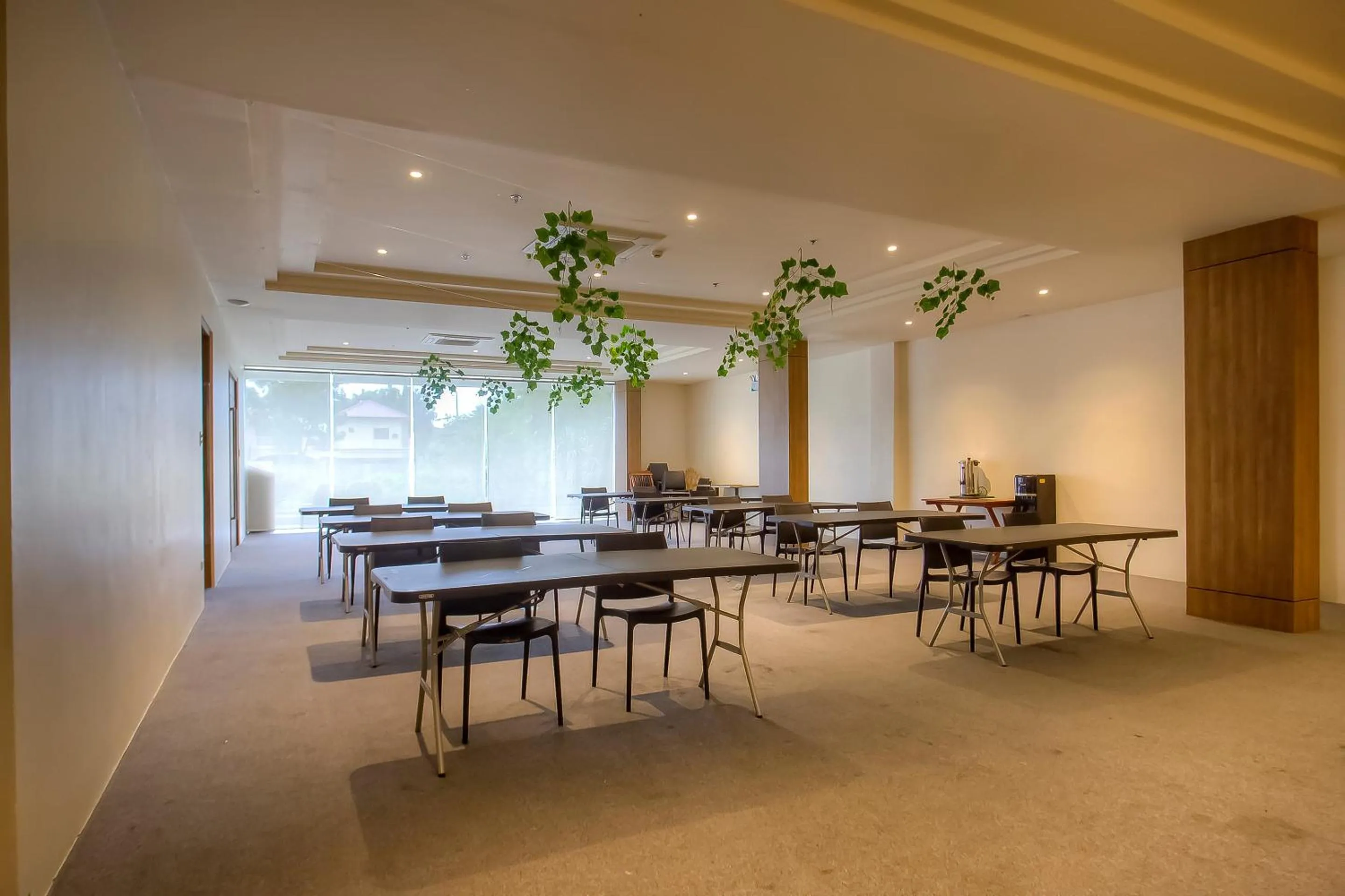 Lobby or reception in Capital O 827 Speciale Hotel