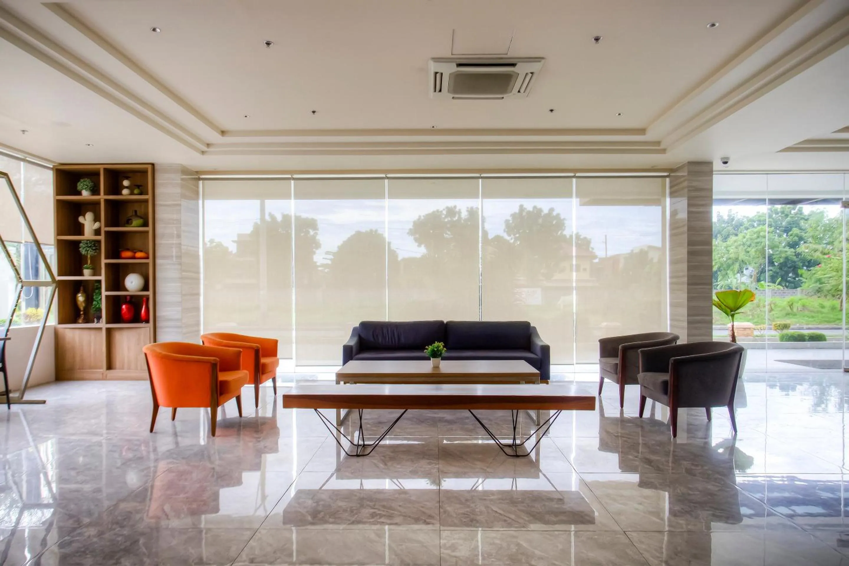 Lobby or reception in Capital O 827 Speciale Hotel