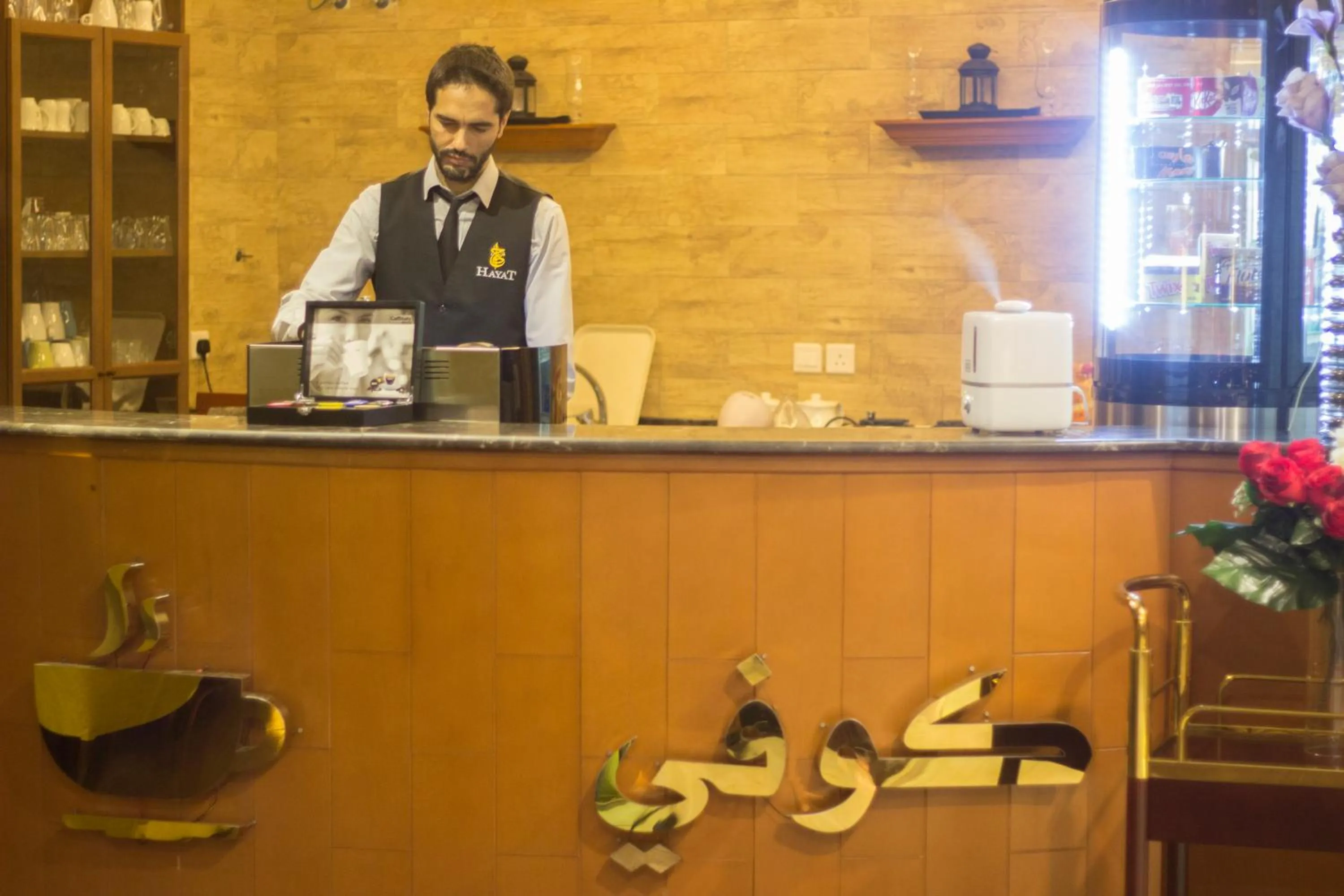 People in شاطيء الحياة للشقق المخدومة