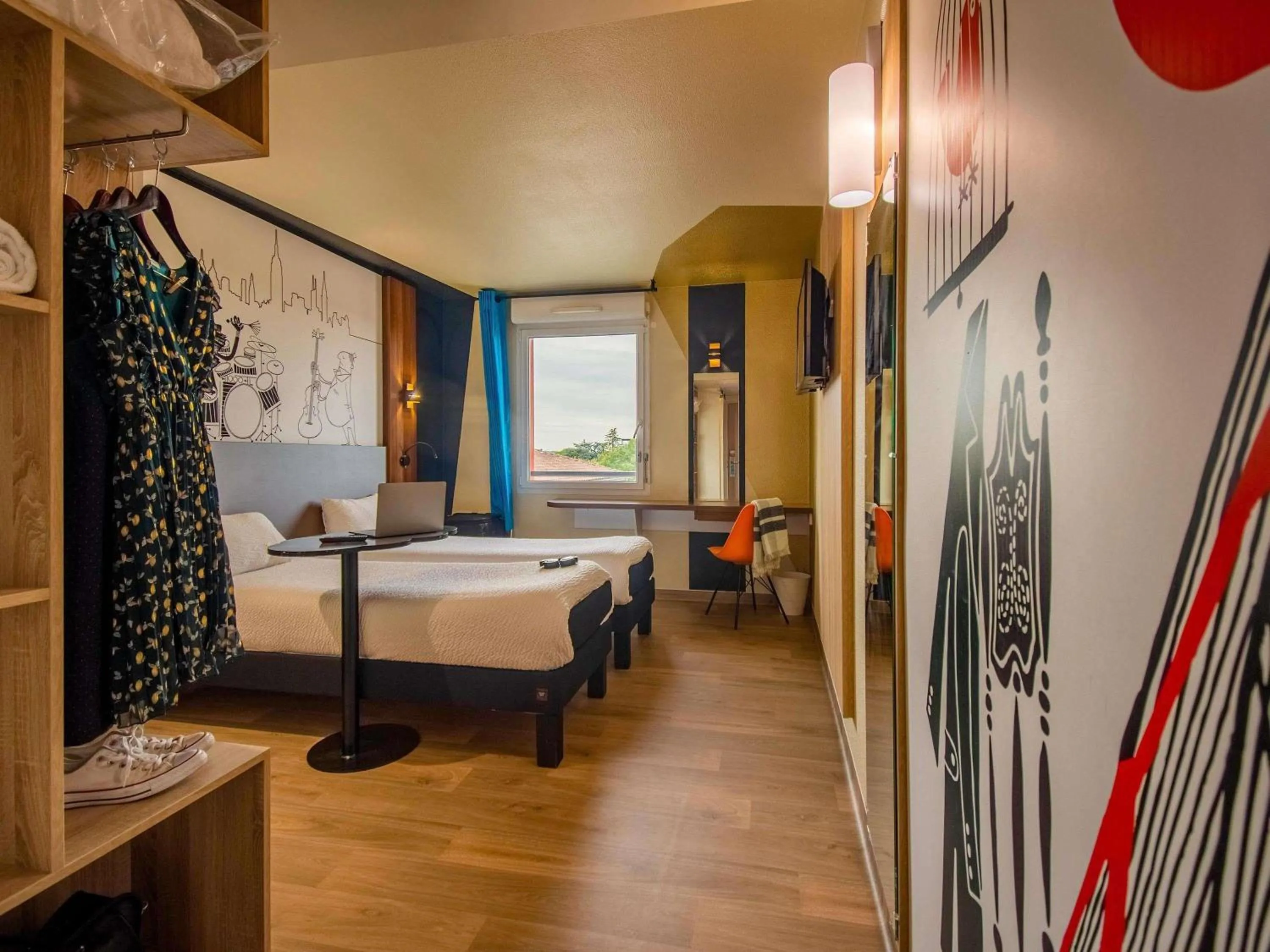 Property building, Bed in Ibis Styles Toulouse Blagnac Aéroport