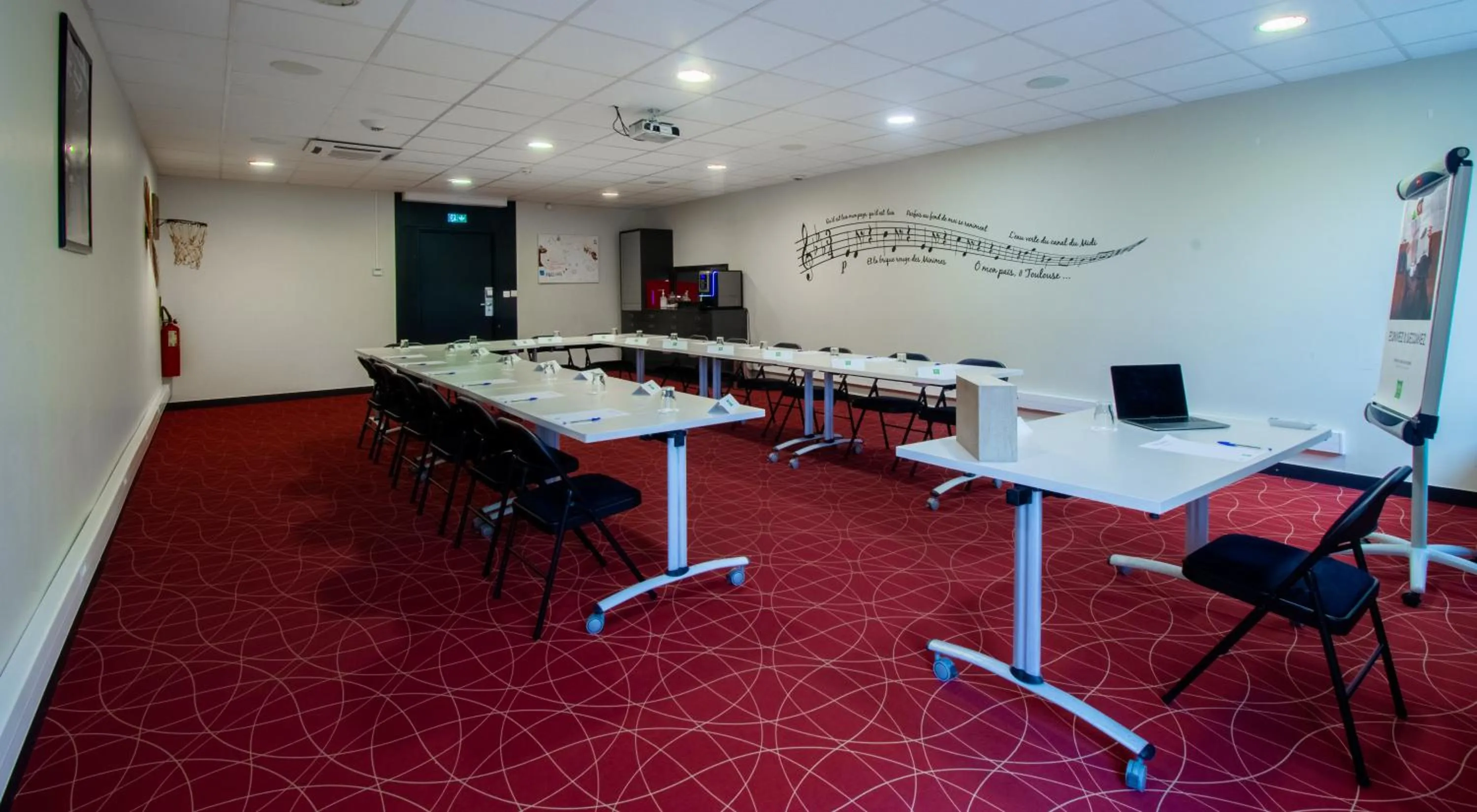 Meeting/conference room in Ibis Styles Toulouse Blagnac Aéroport