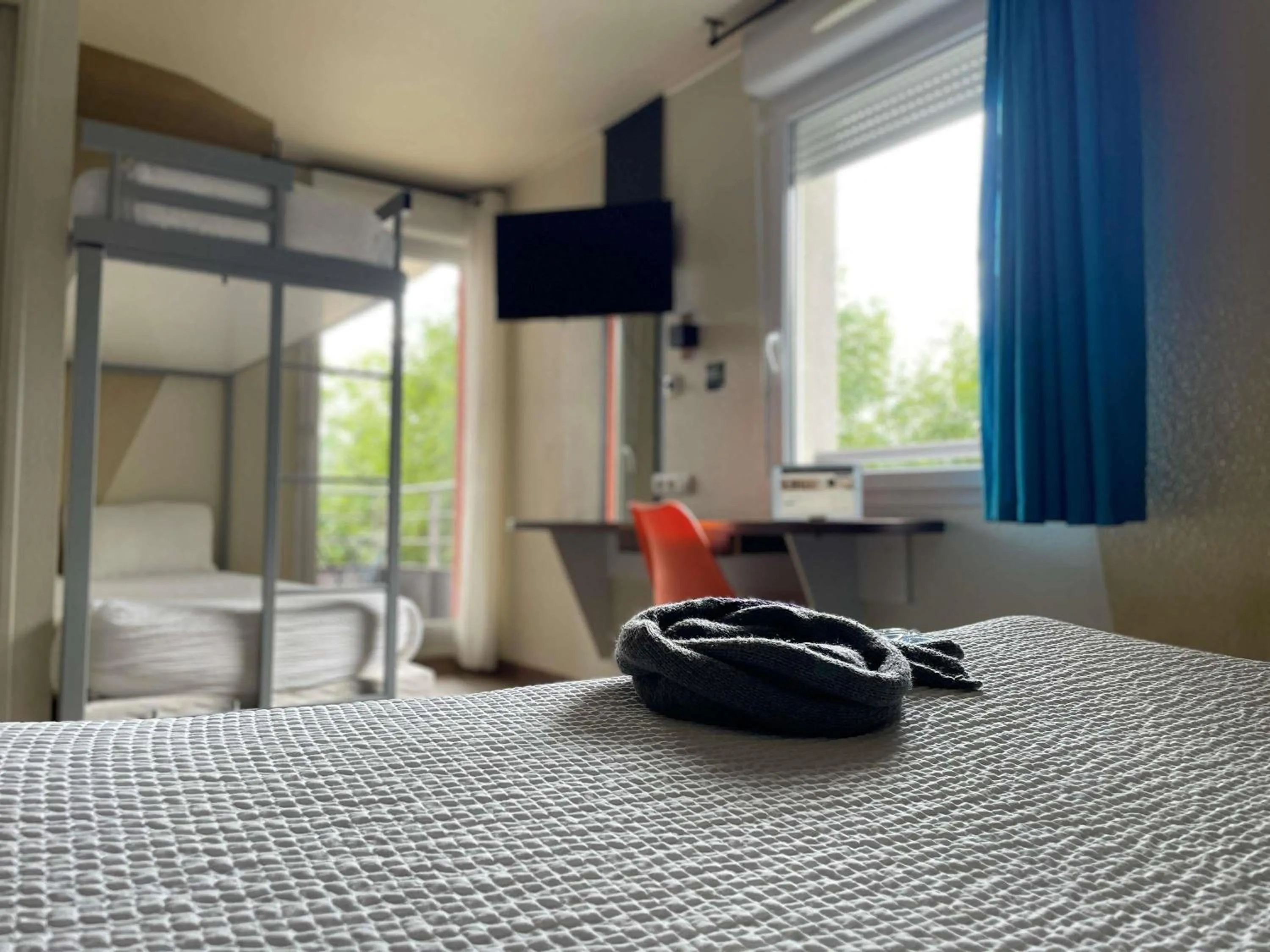 Bedroom, Bed in Ibis Styles Toulouse Blagnac Aéroport