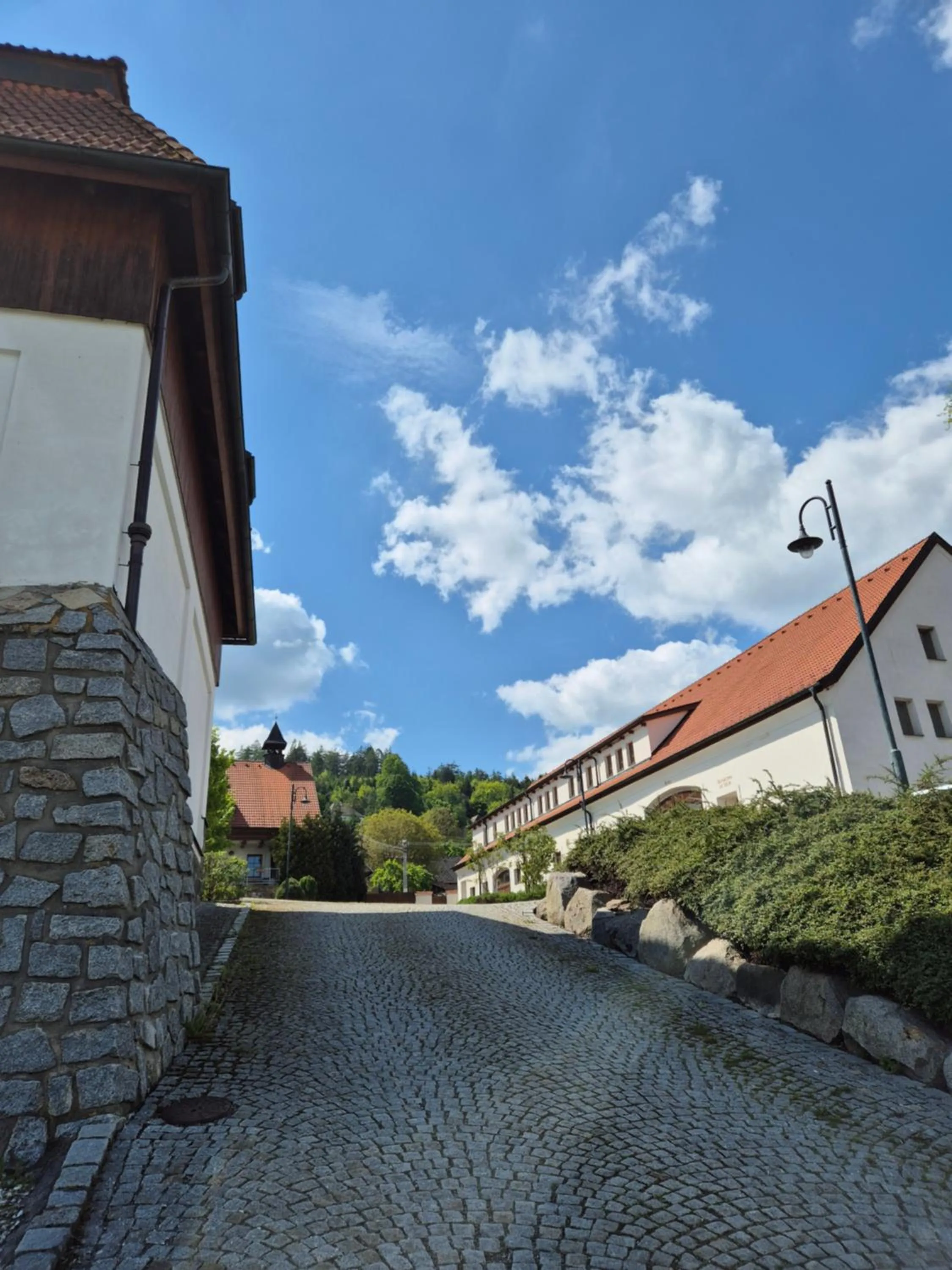 Hotelový a jezdecký areál Dvůr Krutěnice