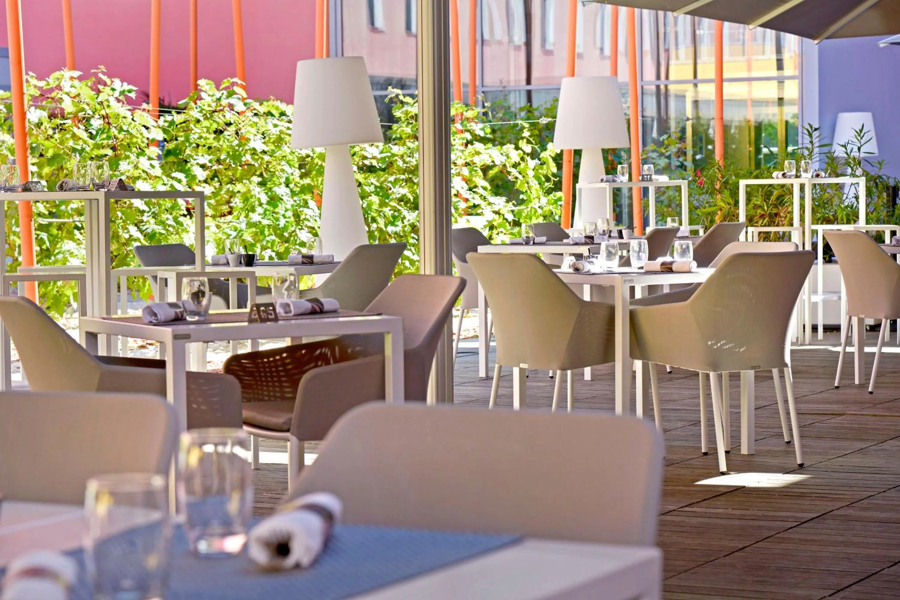 Restaurant/places to eat in Radisson Blu Hotel Toulouse Airport
