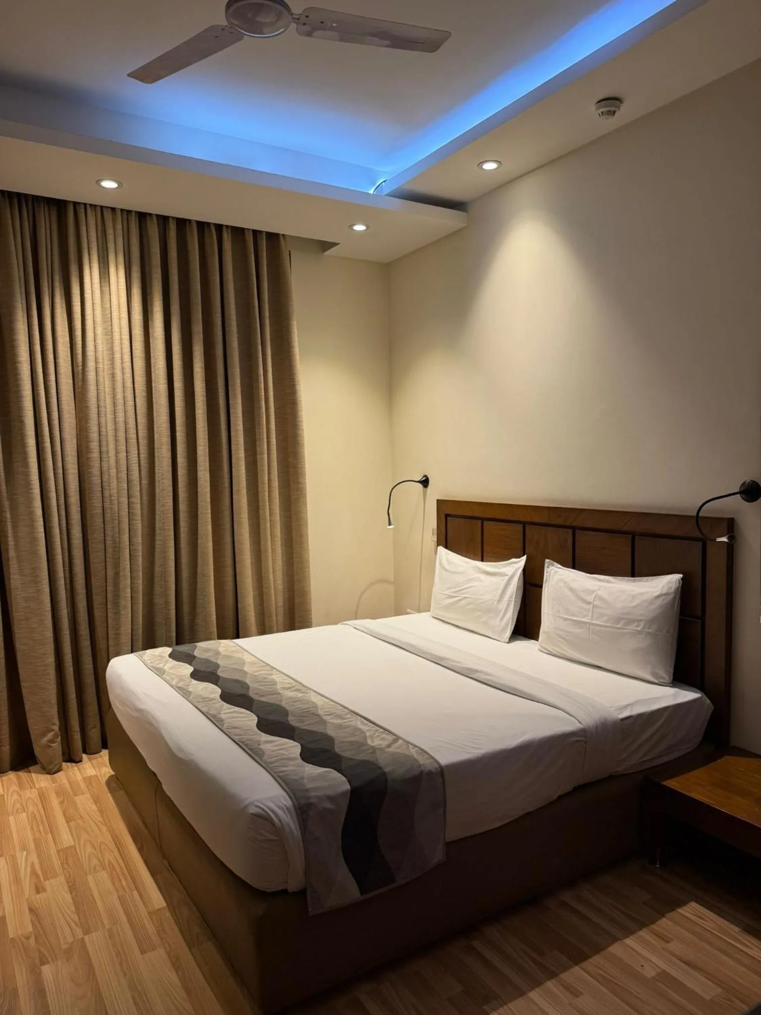 Bed in UDS Villa Scandinavian - Next to VFS, Walking to Connaught Place