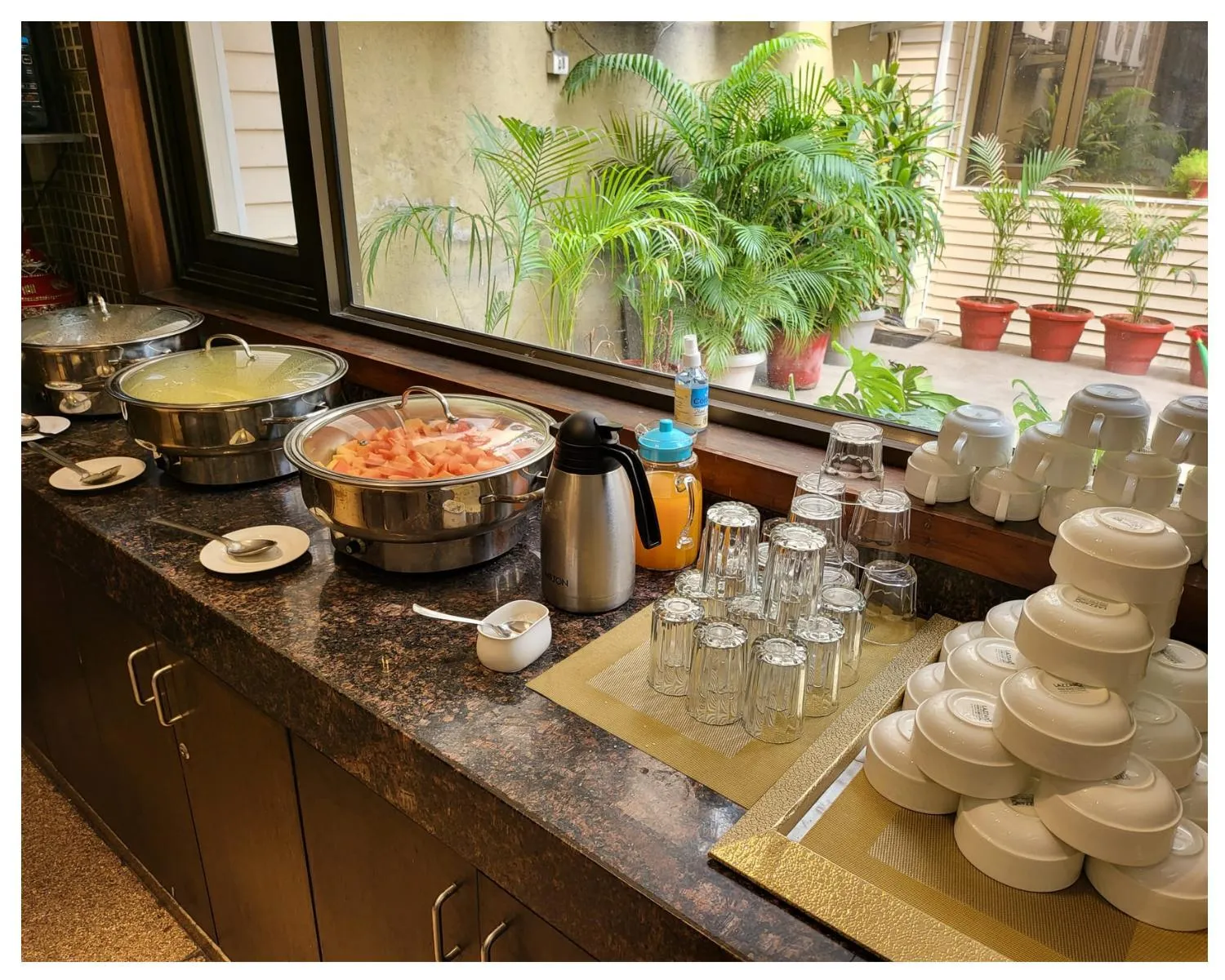 Coffee/tea facilities in UDS Villa Scandinavian - Next to VFS, Walking to Connaught Place