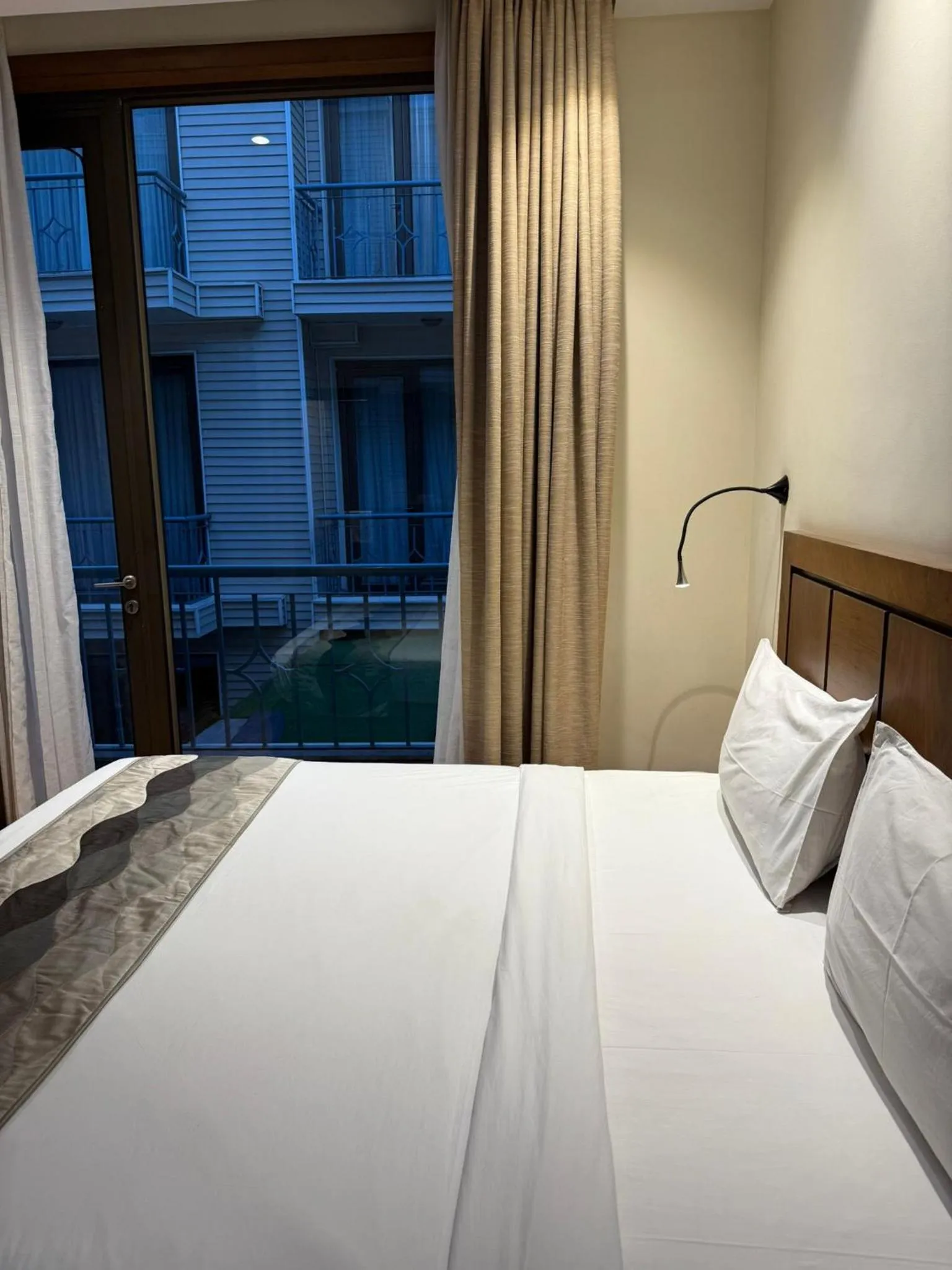 Bed in UDS Villa Scandinavian - Next to VFS, Walking to Connaught Place