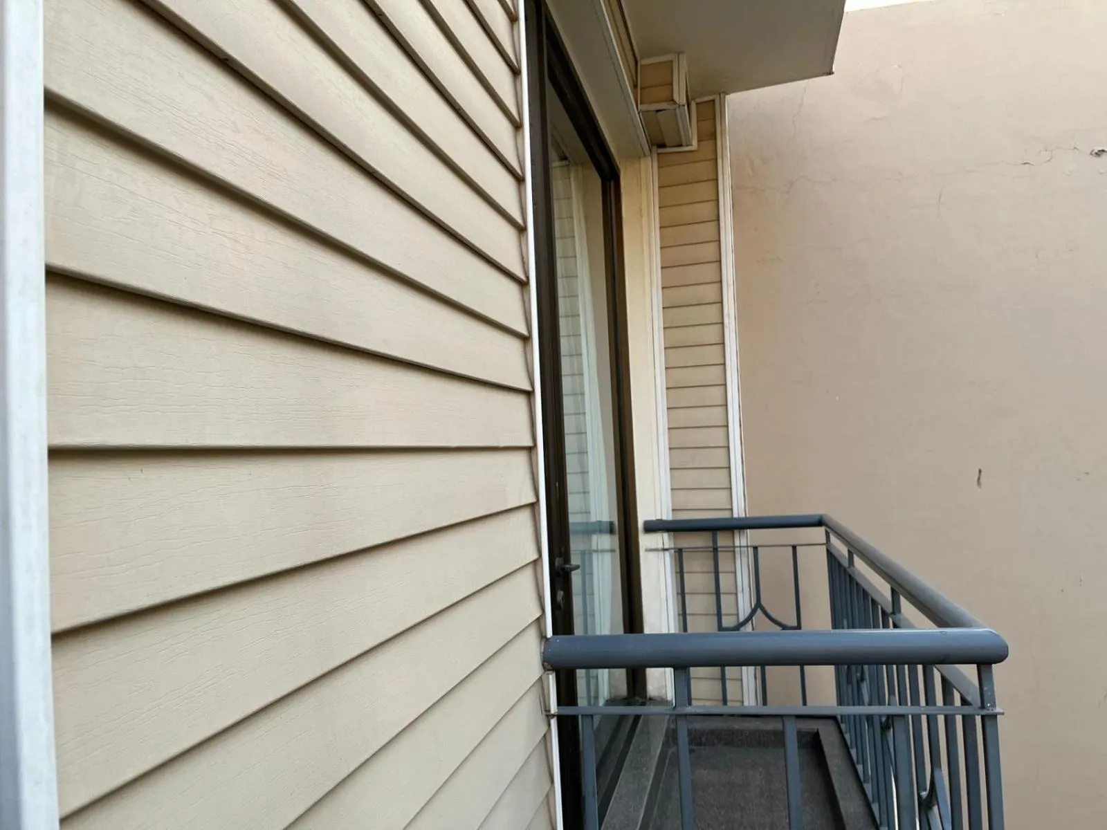 Day in UDS Villa Scandinavian - Next to VFS, Walking to Connaught Place