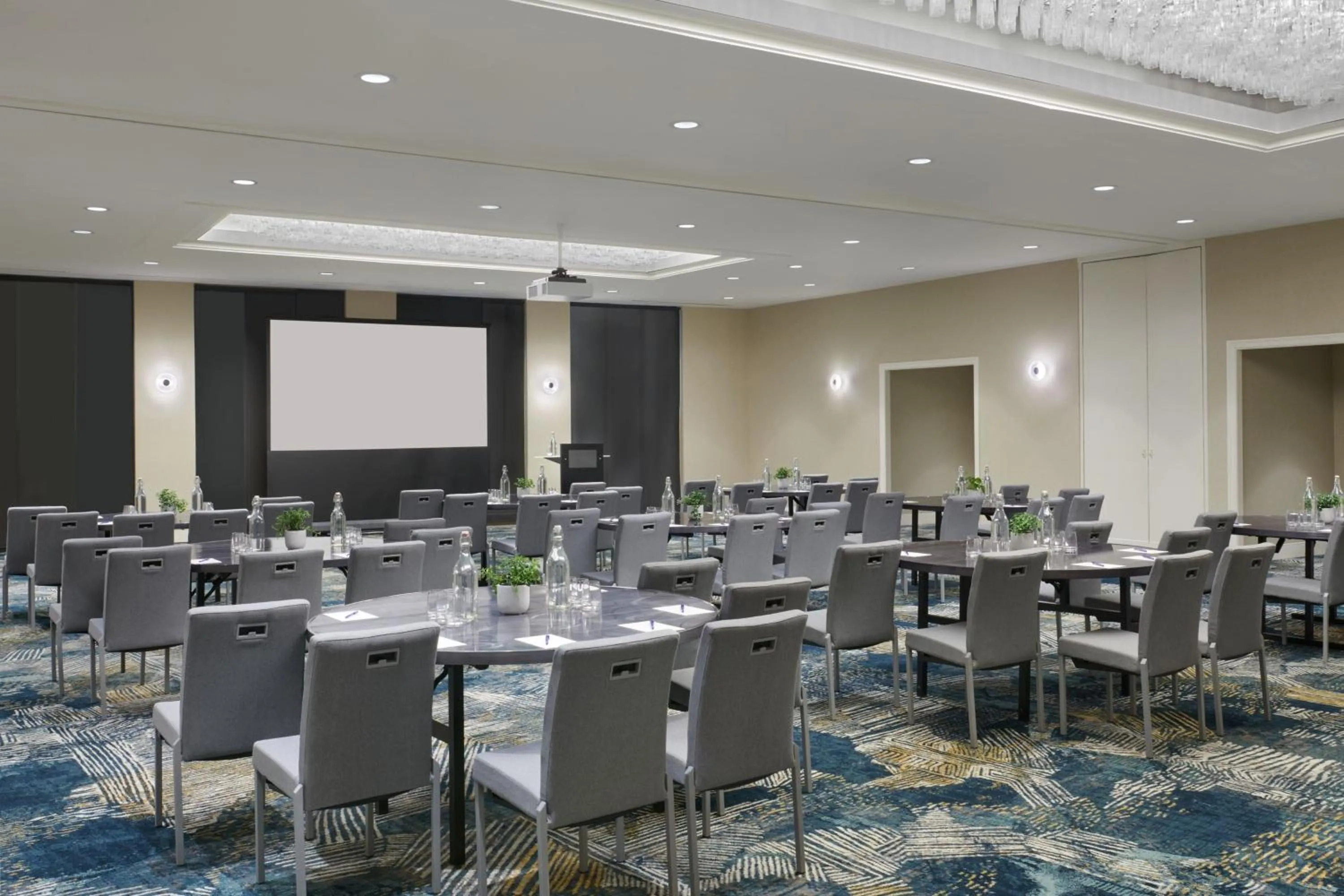 Meeting/conference room in Delta Hotels Calgary Airport In-Terminal