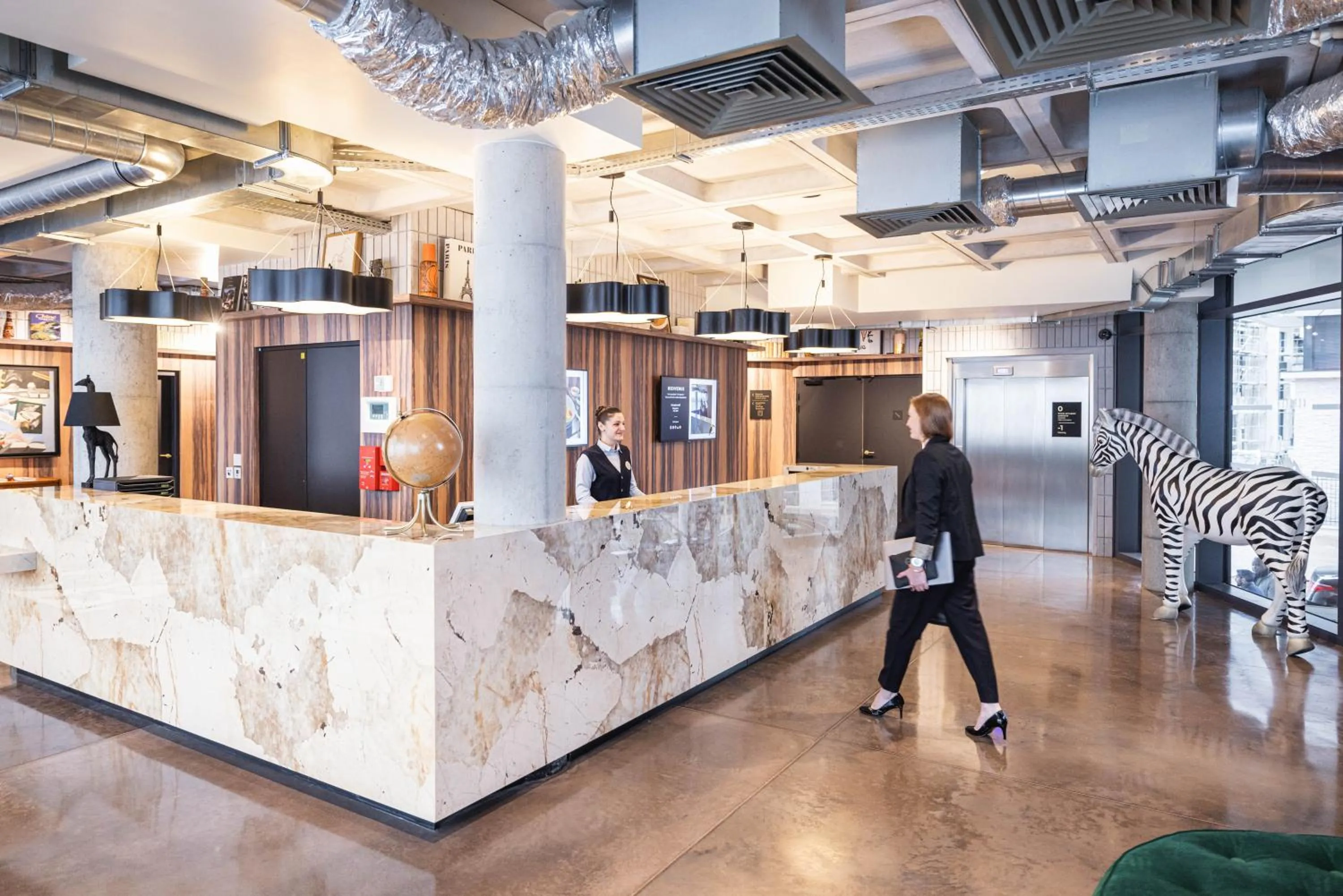 Lobby or reception in KOPSTER Hotel Residence Paris Ouest Colombes