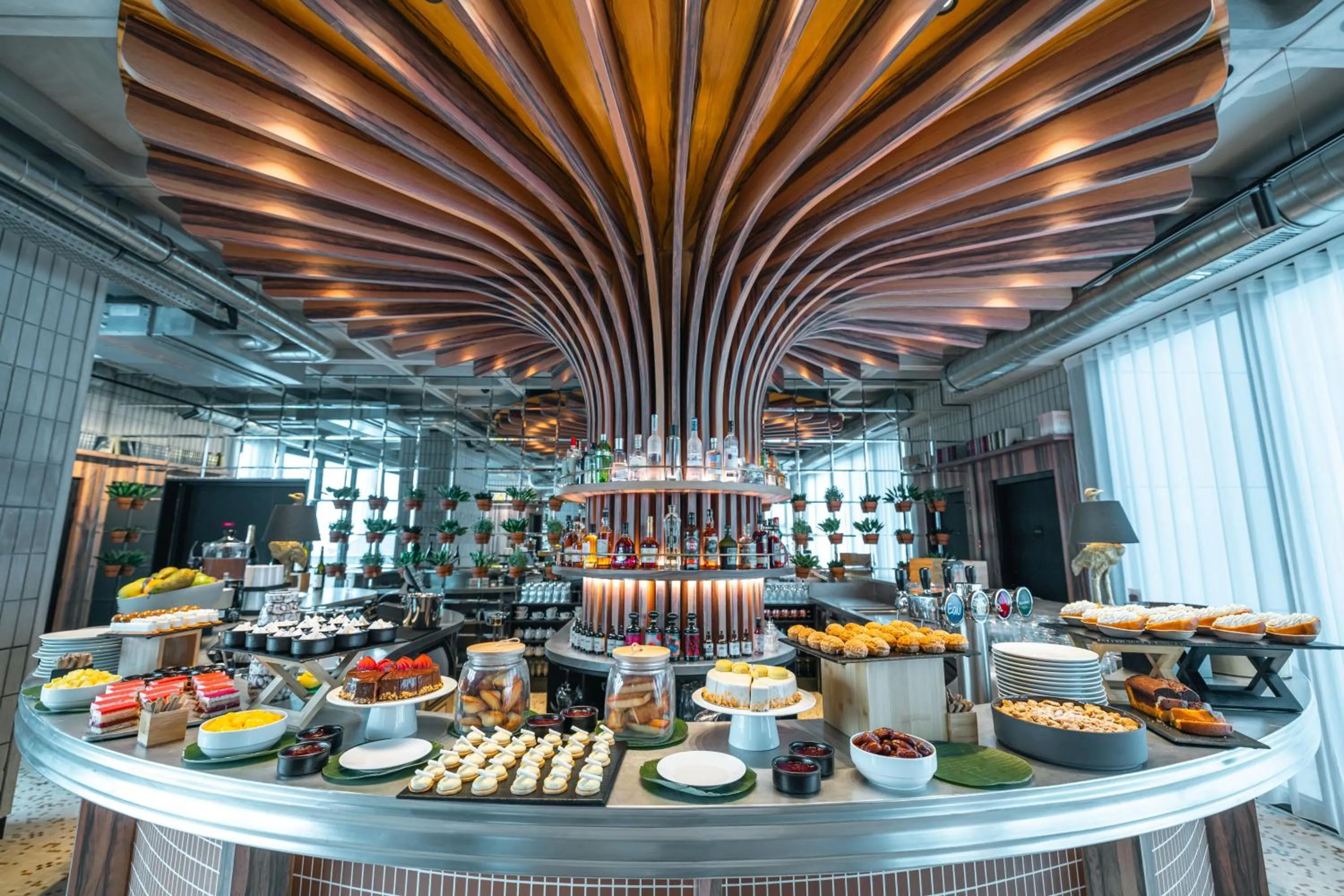 Restaurant/places to eat in KOPSTER Hotel Residence Paris Ouest Colombes