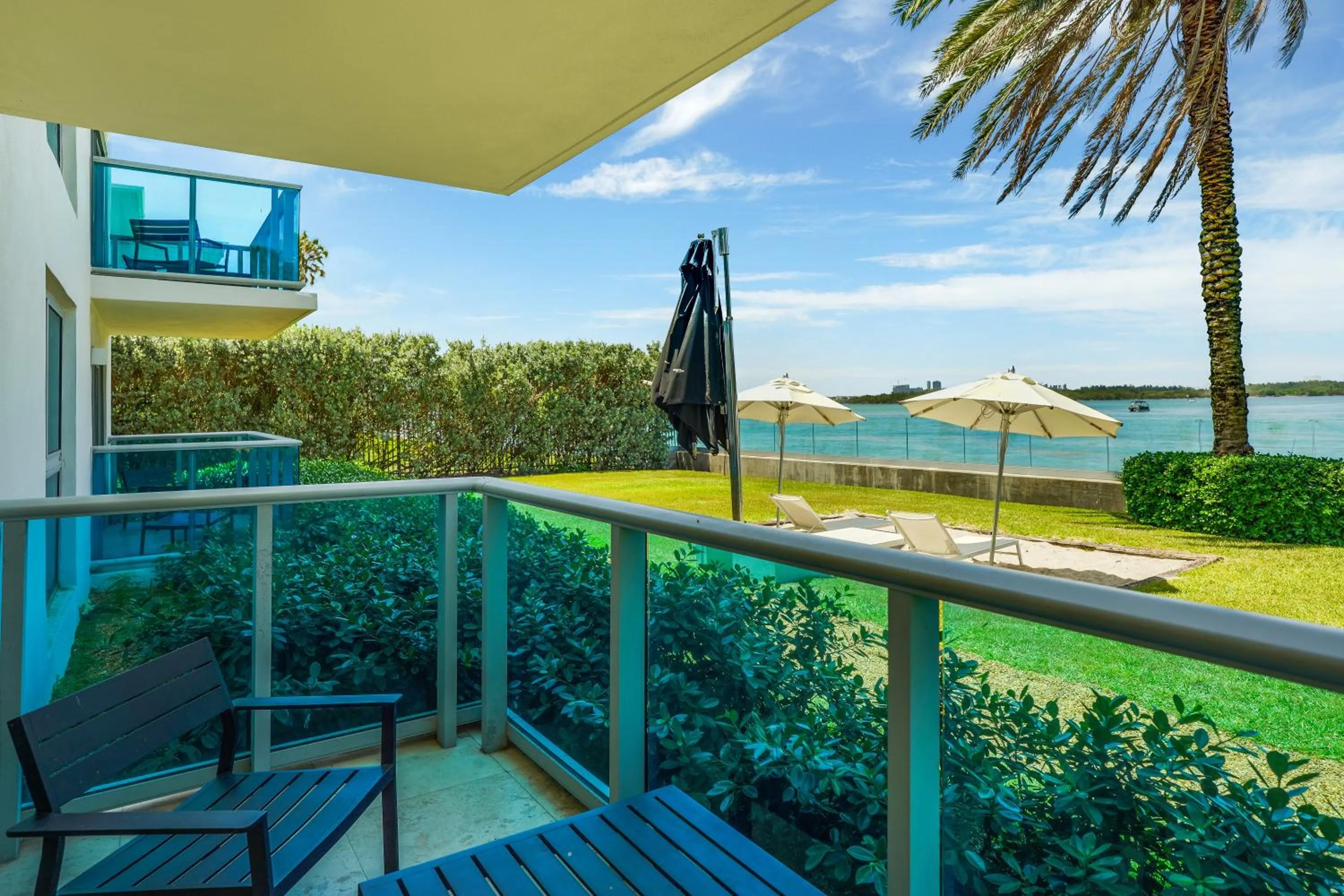 Balcony/Terrace in Beach Haus Bal Harbour