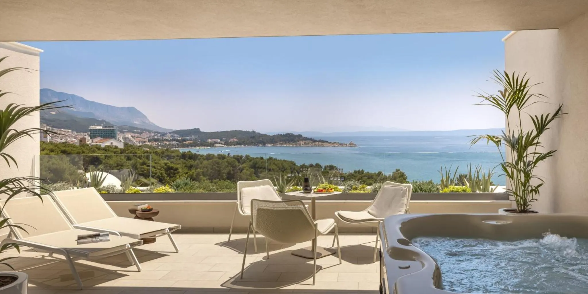 Day in Aminess Laurel Khalani Hotel