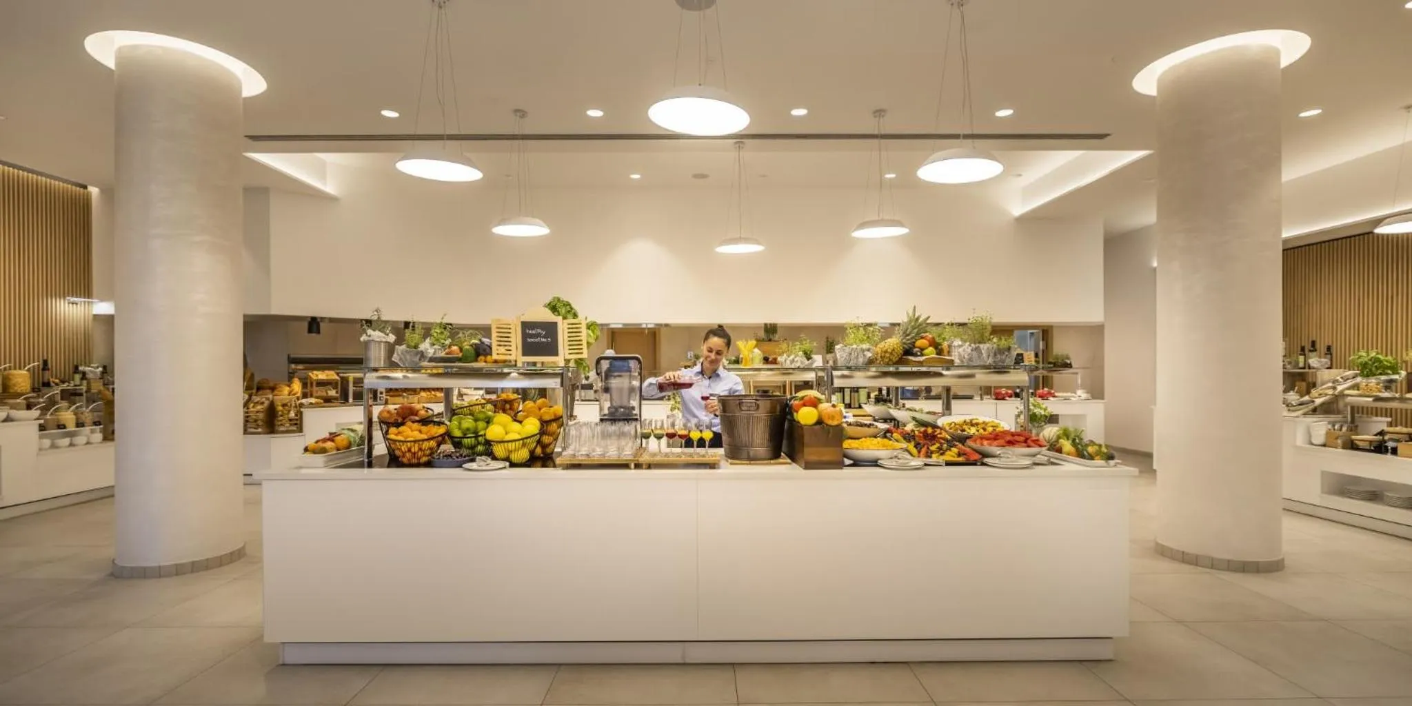 Restaurant/places to eat in Aminess Laurel Khalani Hotel