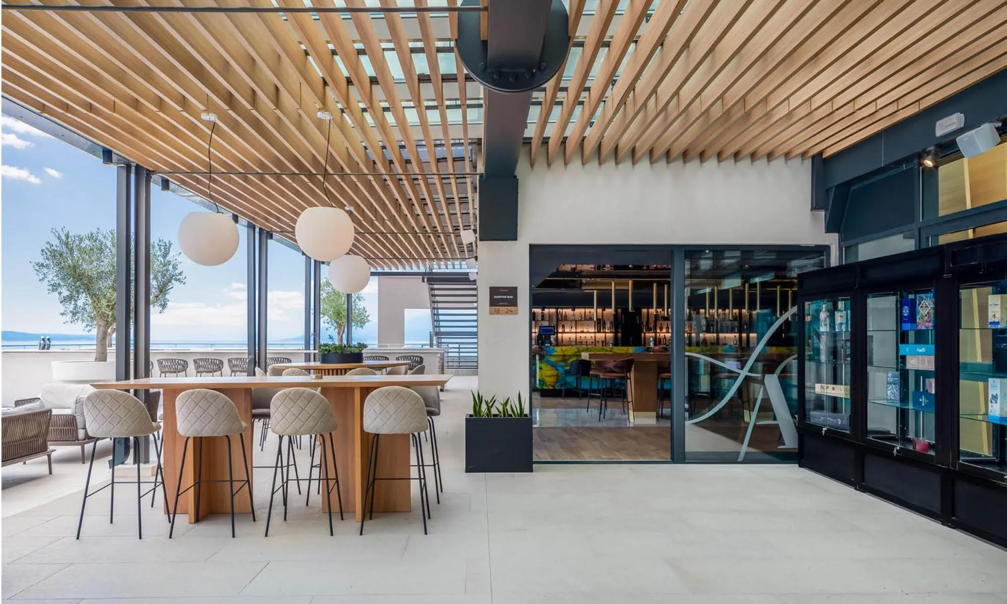 Restaurant/places to eat in Aminess Laurel Khalani Hotel