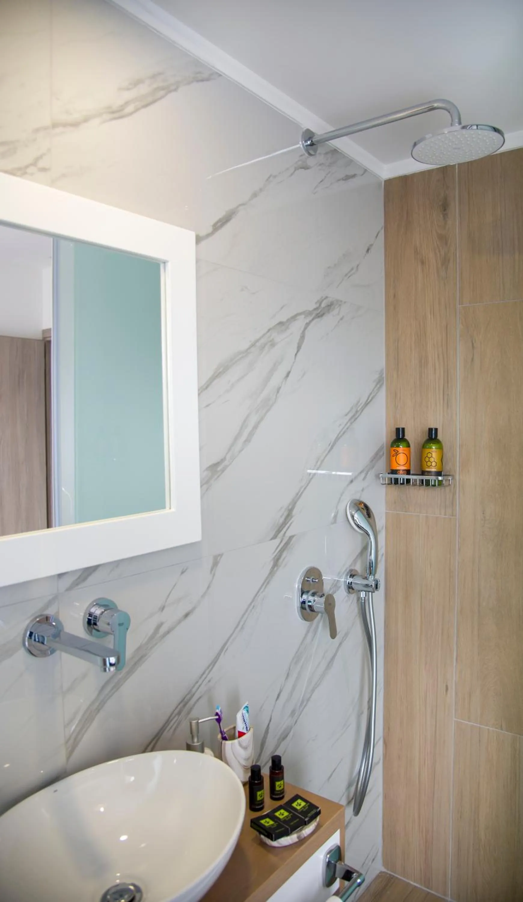 Bathroom in Deluxe City Hotel