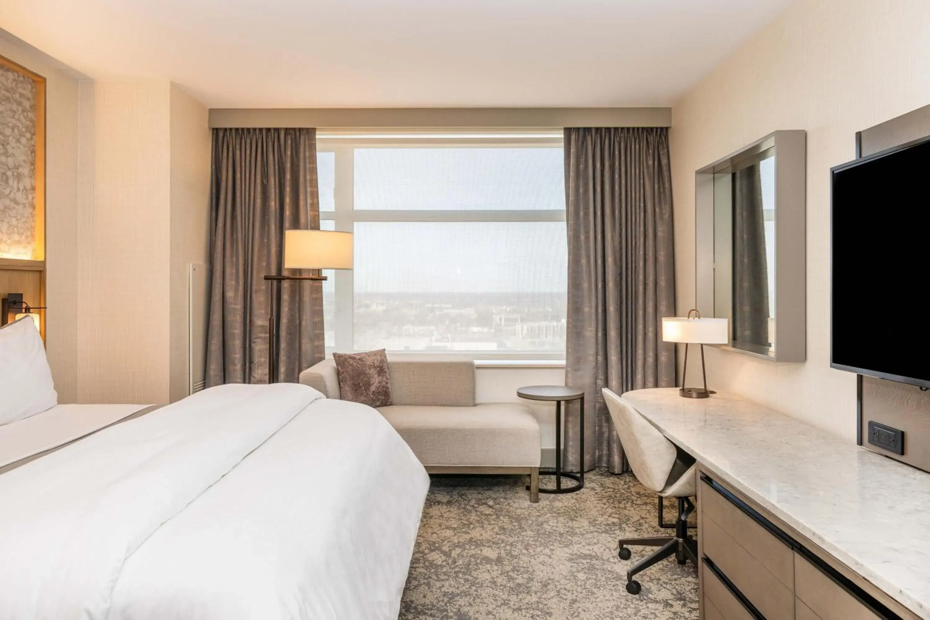 King Room in The Westin Chicago Lombard King Room in The Westin Chicago Lombard