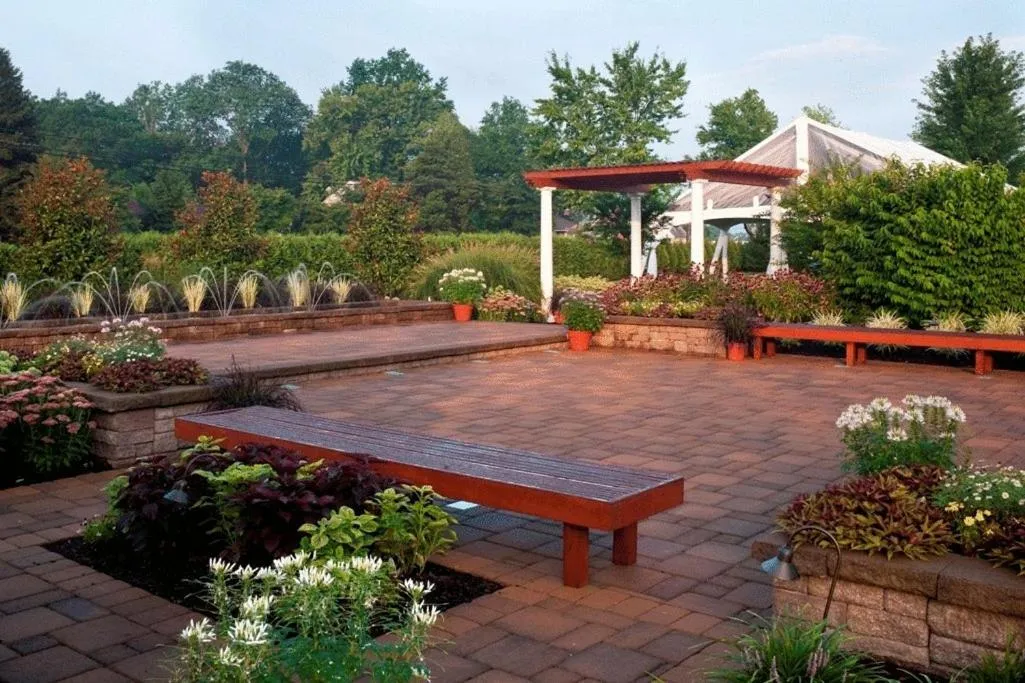 Facade/entrance in Westminster Hotel