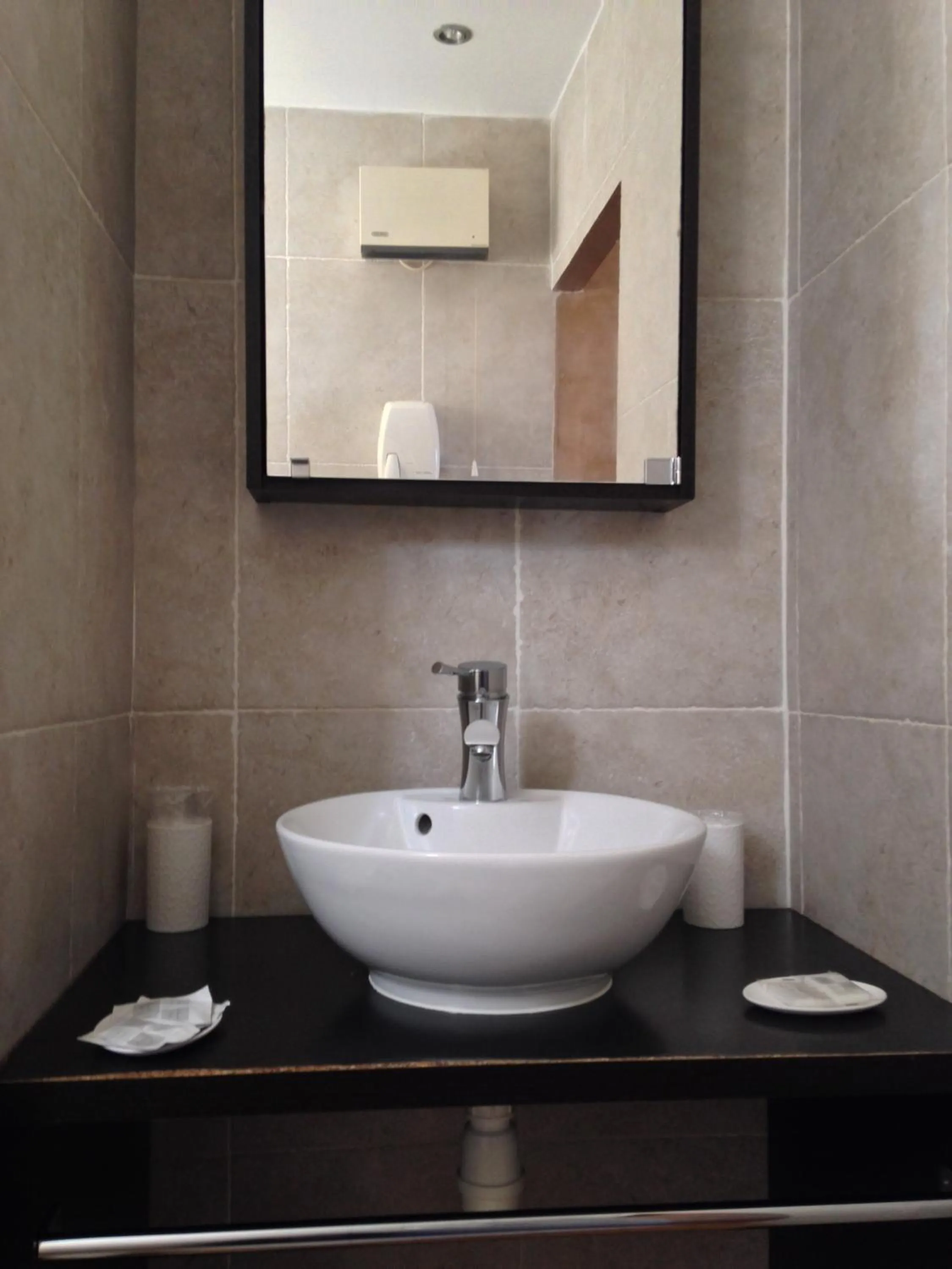 Shower in A Pasturella