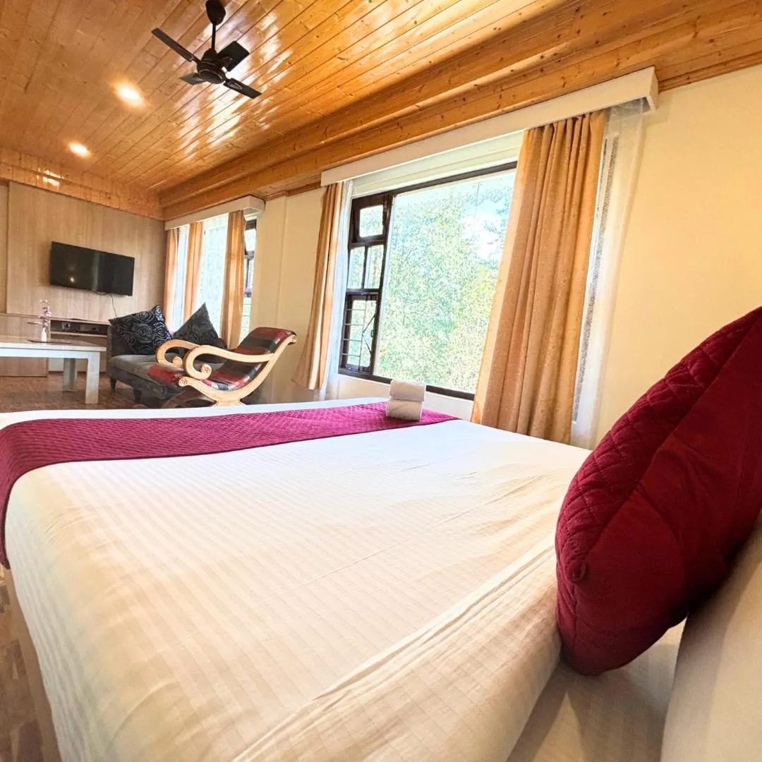 View (from property/room), Bed in Kunden Fortune Resort Gangtok Near MG Marg