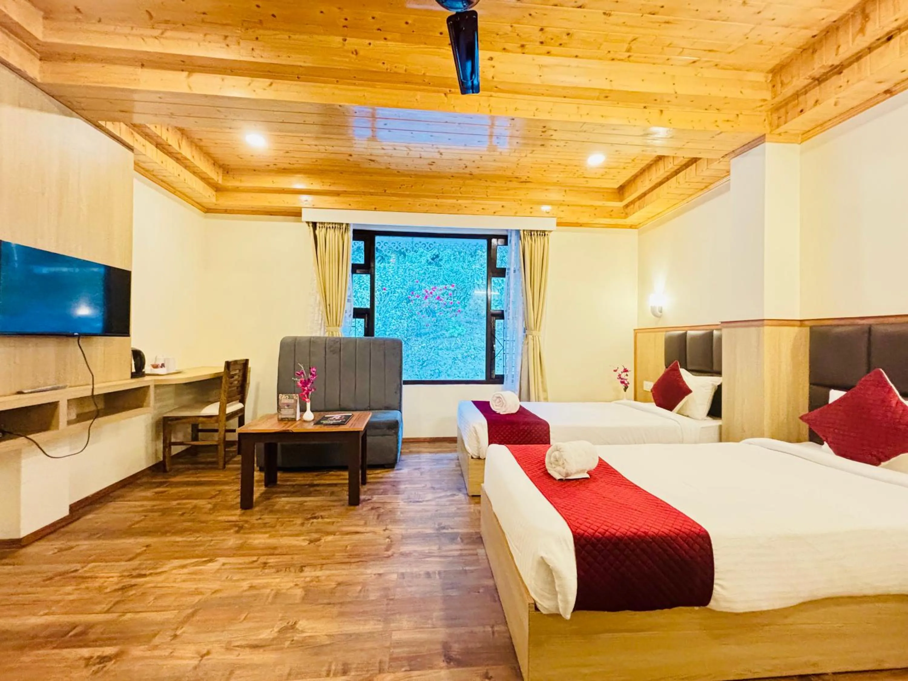 Photo of the whole room, Bed in Kunden Fortune Resort Gangtok Near MG Marg