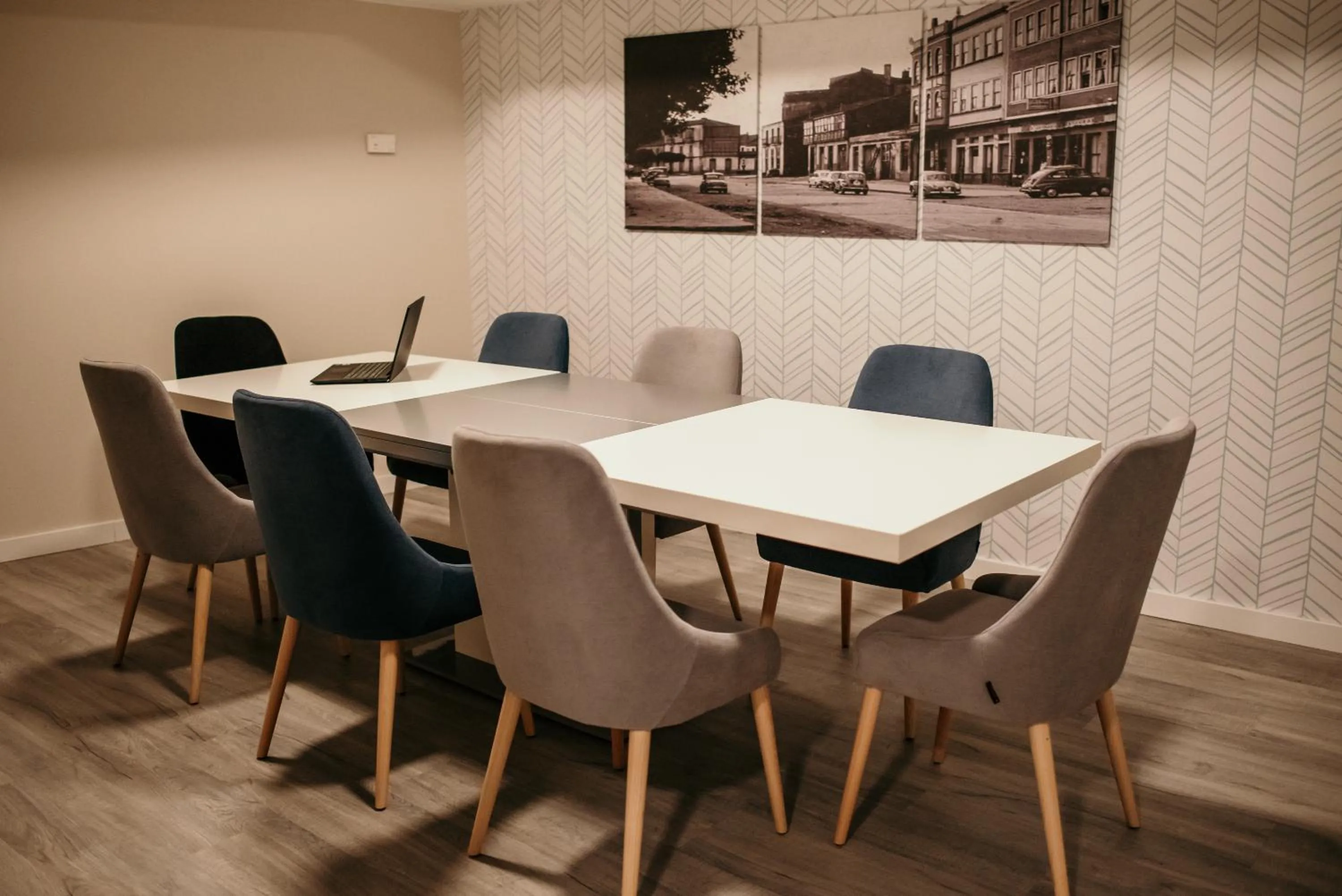 Meeting/conference room in Hotel Lux Melide