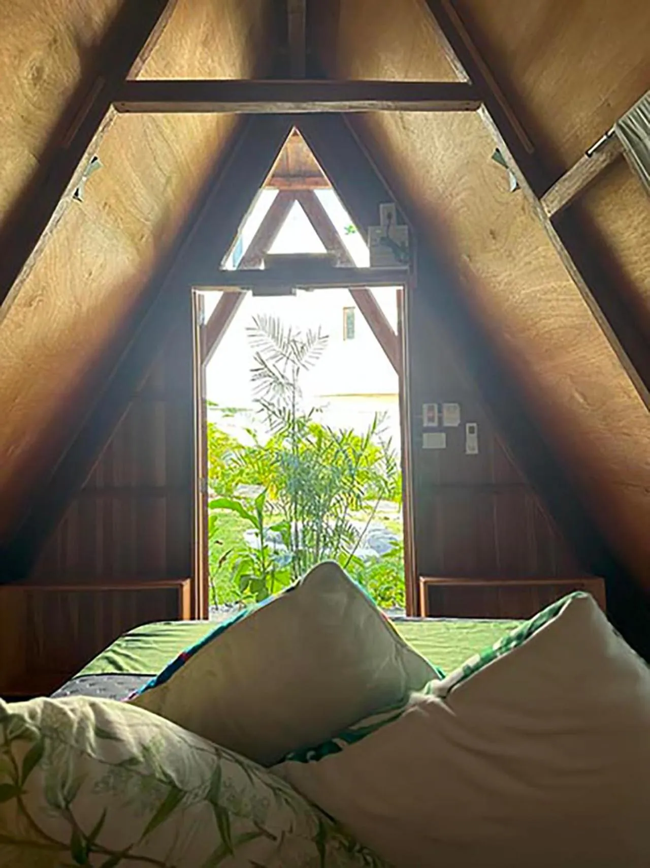 Bed in El Búho Lagoon Bacalar