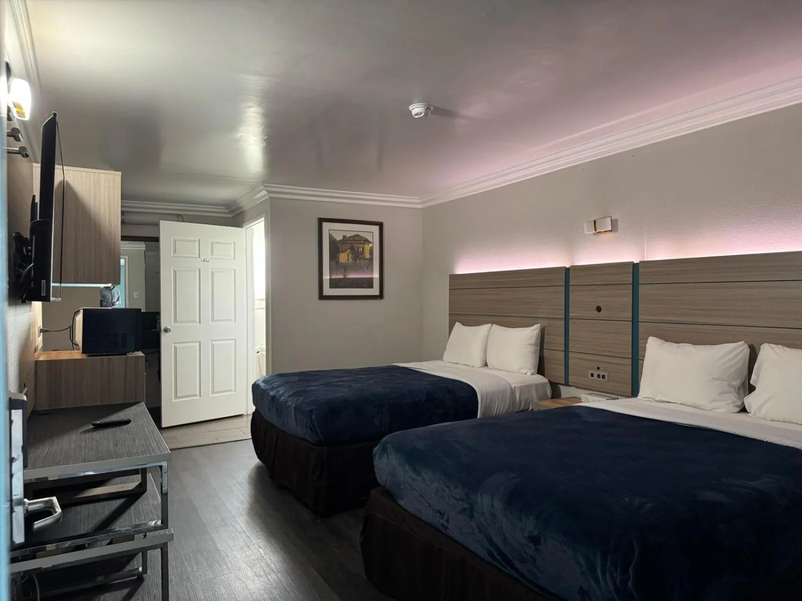 Bedroom, Bed in Rodeway Inn Ventura Midtown