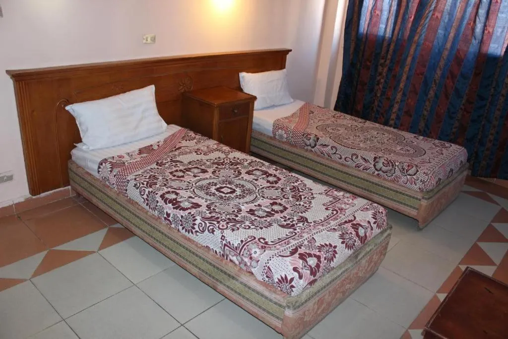 Bedroom, Bed in Sea Star