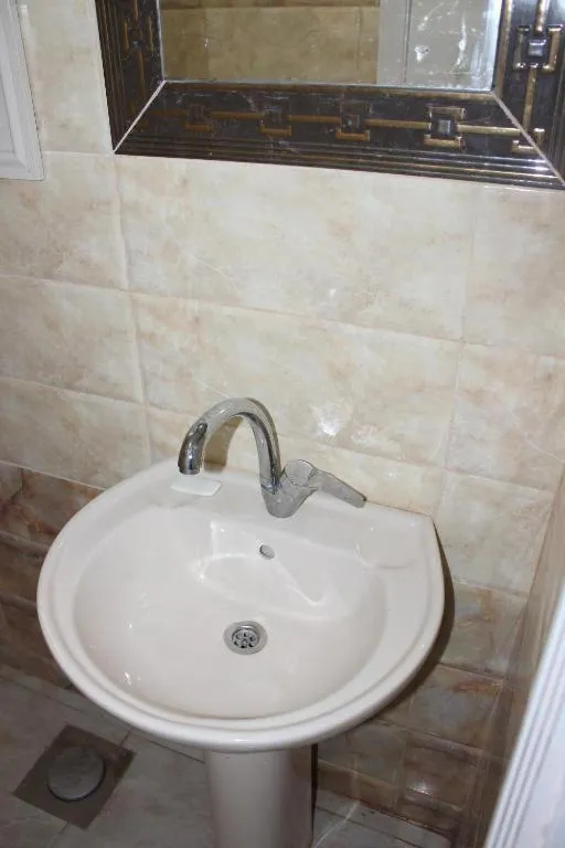 Bathroom in Sea Star