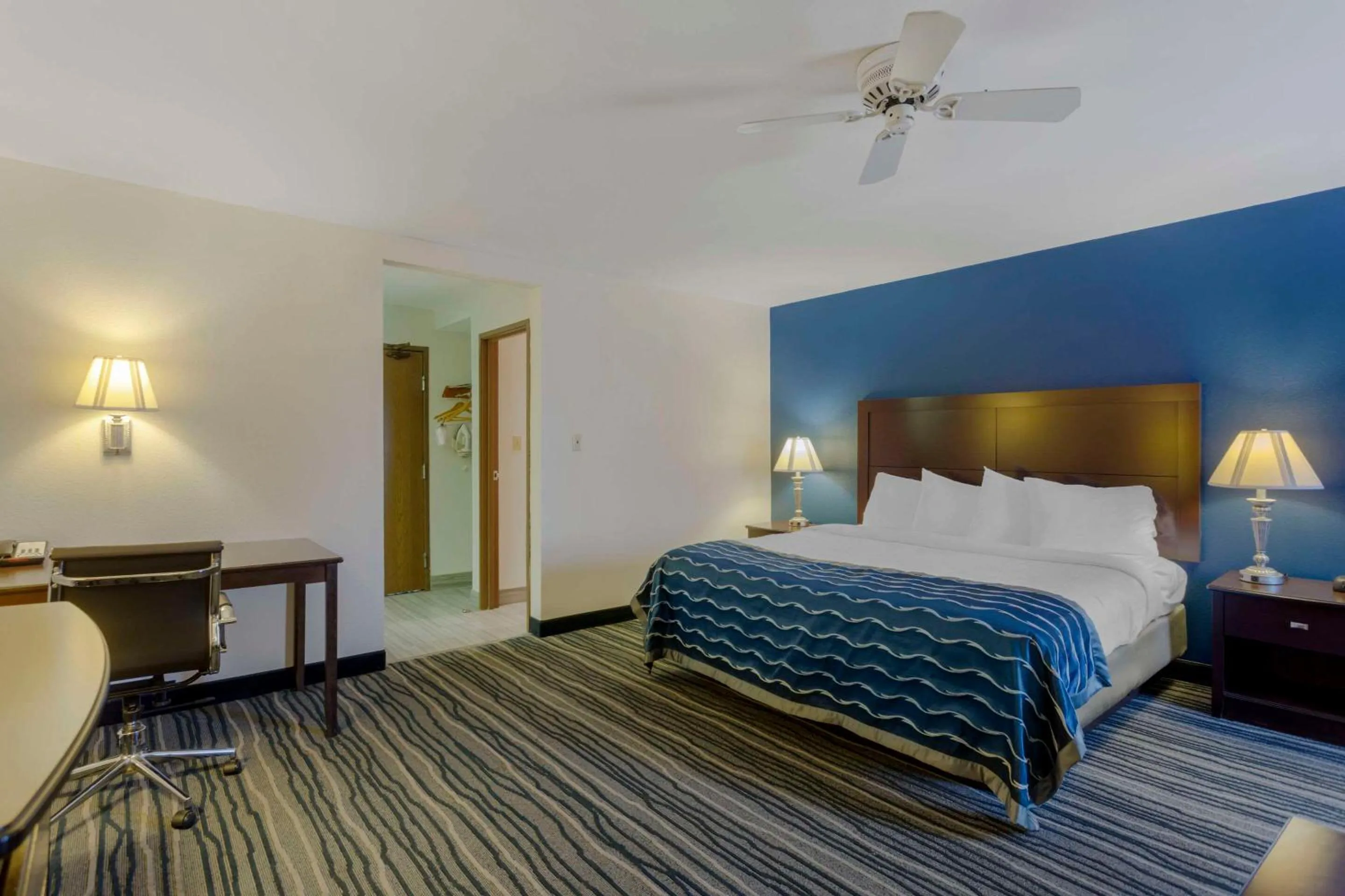 Bedroom, Bed in Comfort Inn & Suites Brentwood - Nashville