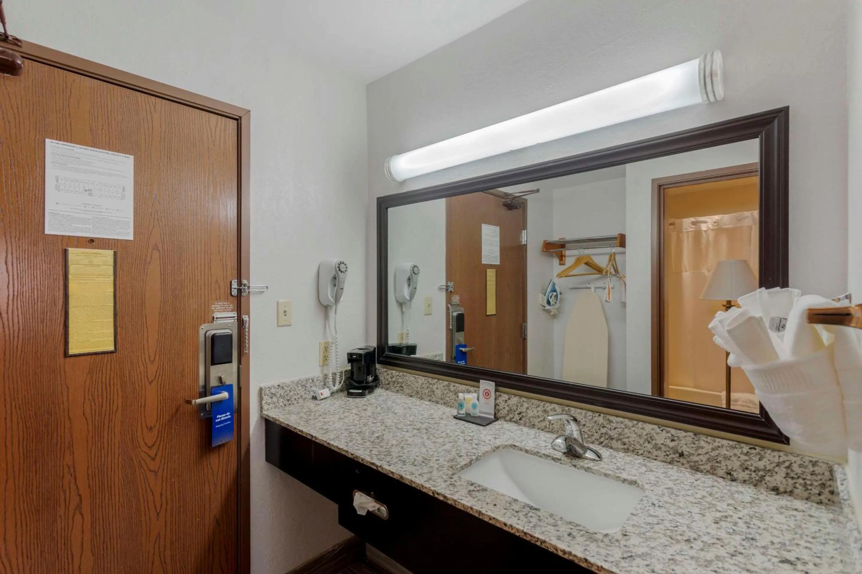 Bathroom in Comfort Inn & Suites Brentwood - Nashville