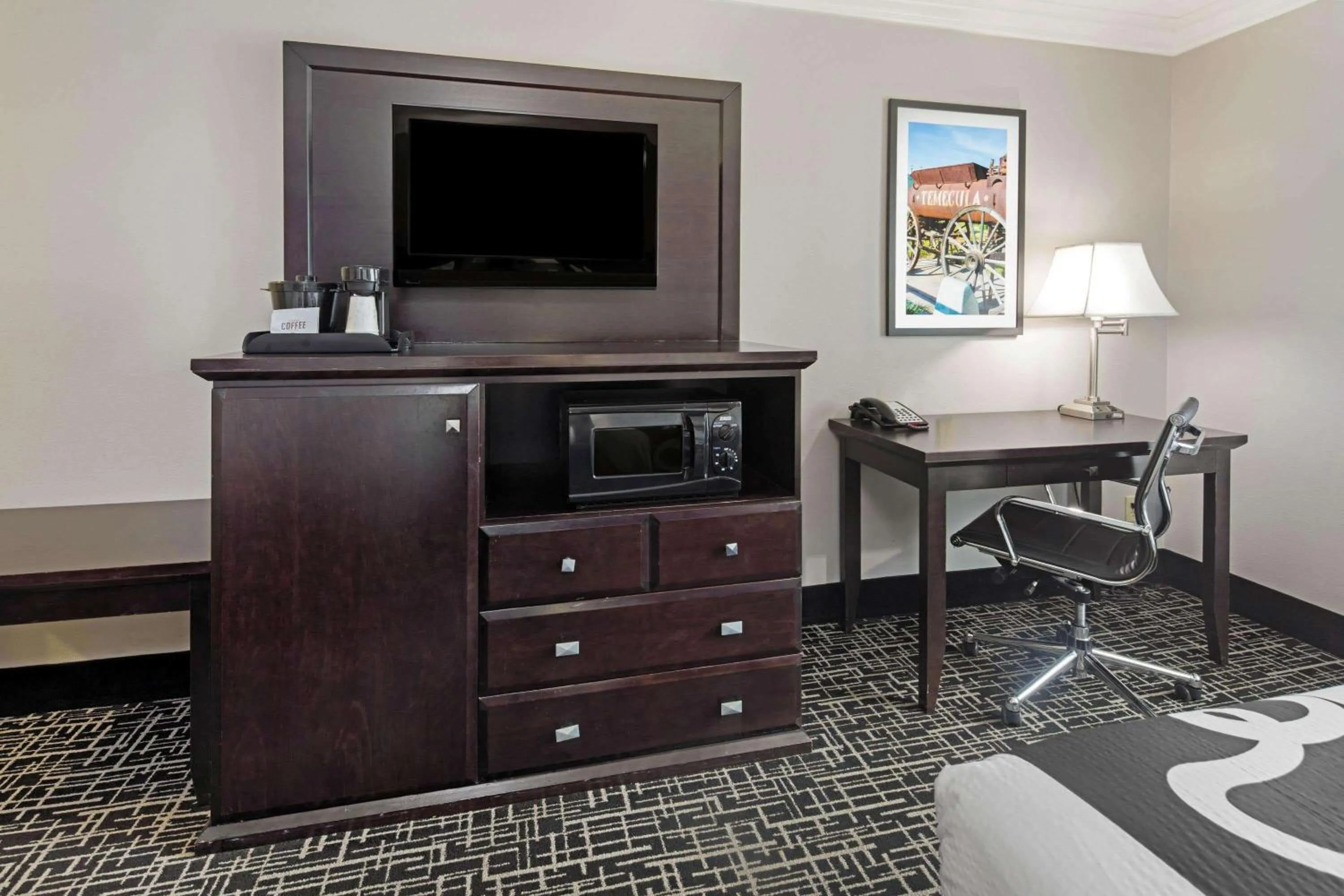 Photo of the whole room in La Quinta by Wyndham Temecula