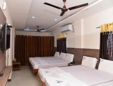 Bed in NB VENKATESWARA GRAND Inn