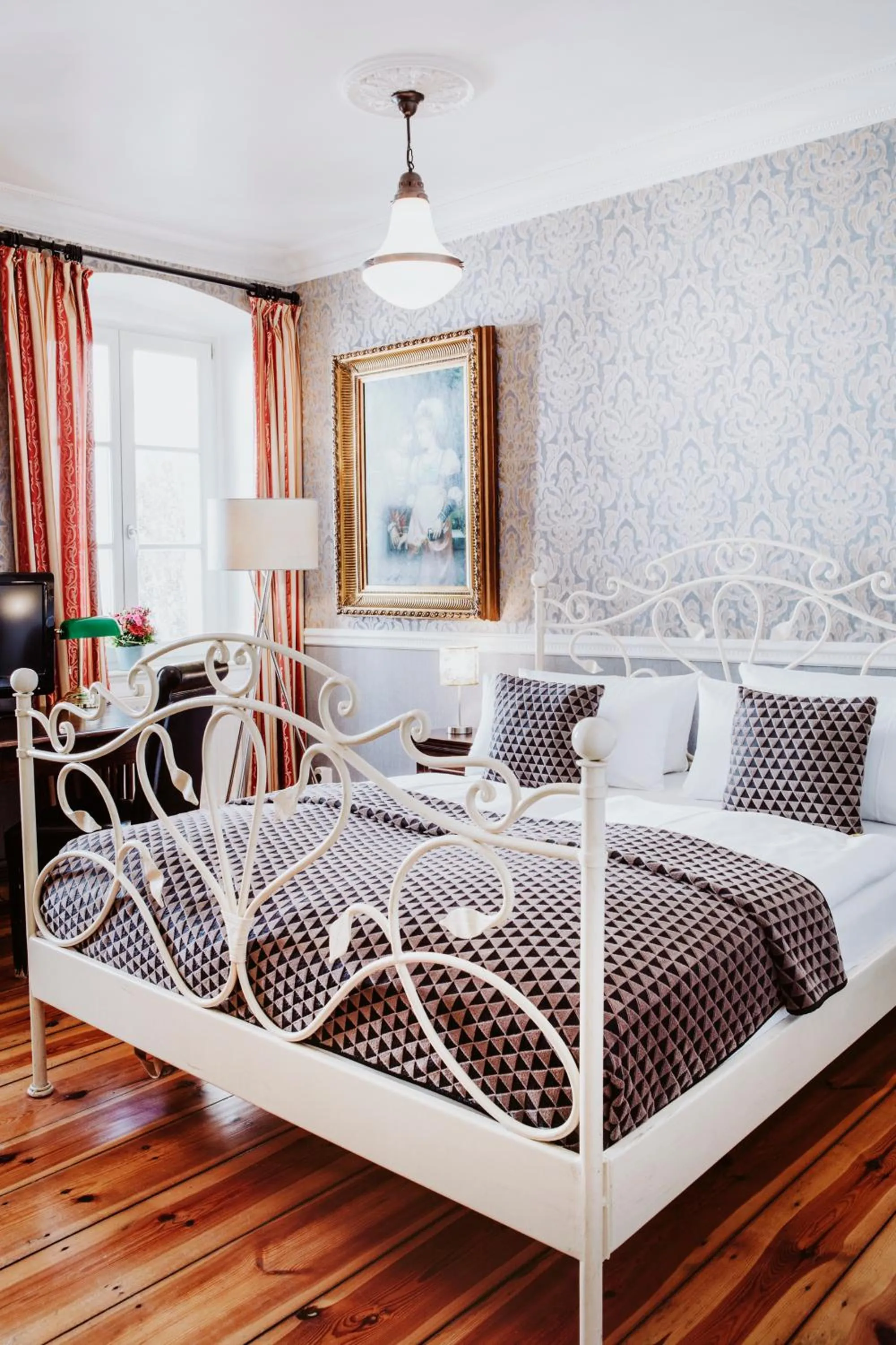 Photo of the whole room, Bed in Honigmond Boutique Hotel