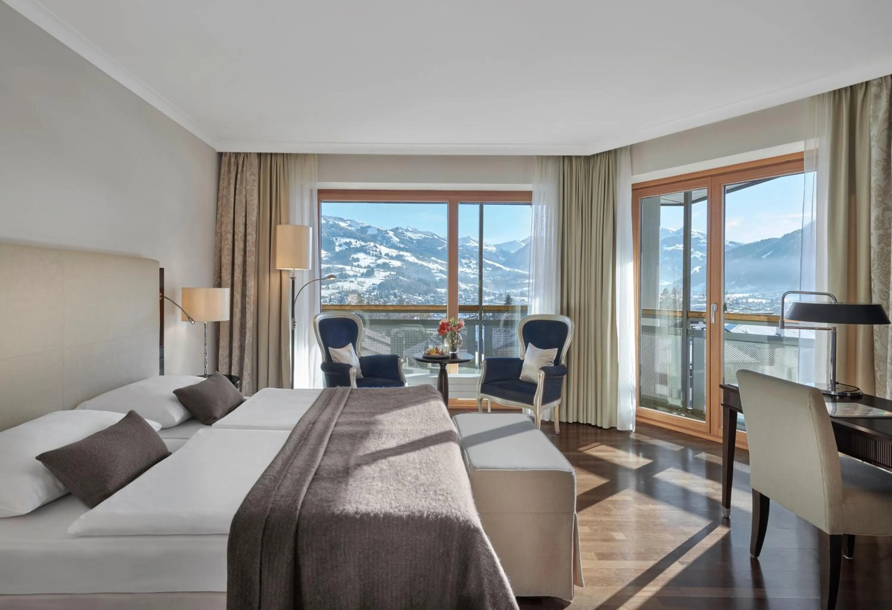 Bedroom, Bed in Lebenberg Schlosshotel-Kitzbühel