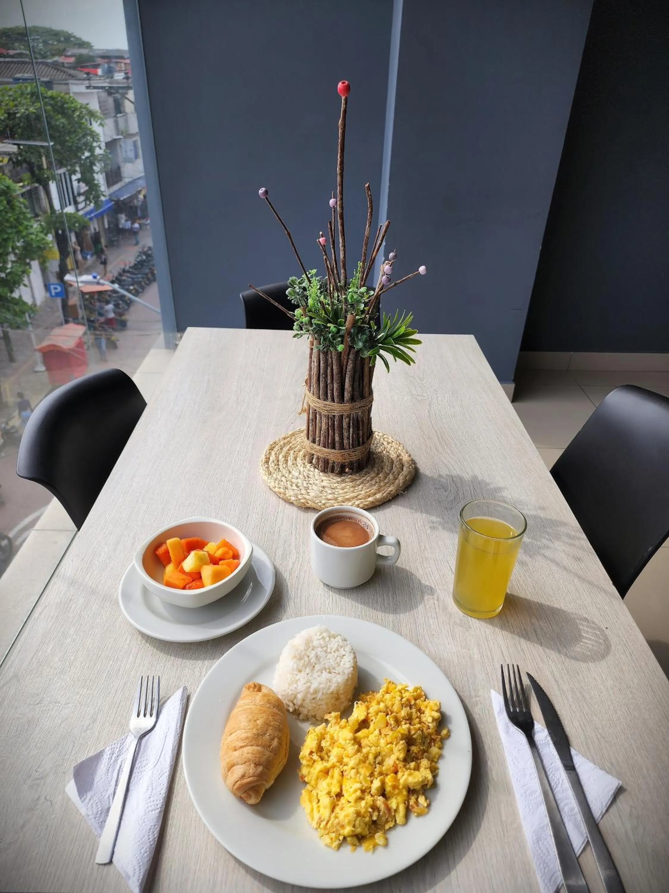 Restaurant/places to eat in HOTEL NABU DEL PACIFICO