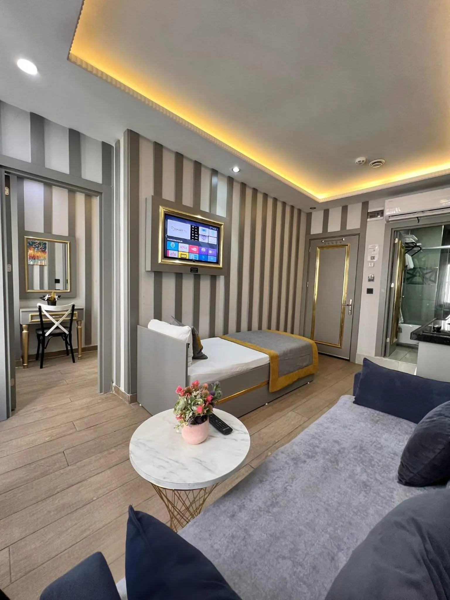 Taksim Larissa hotel suites