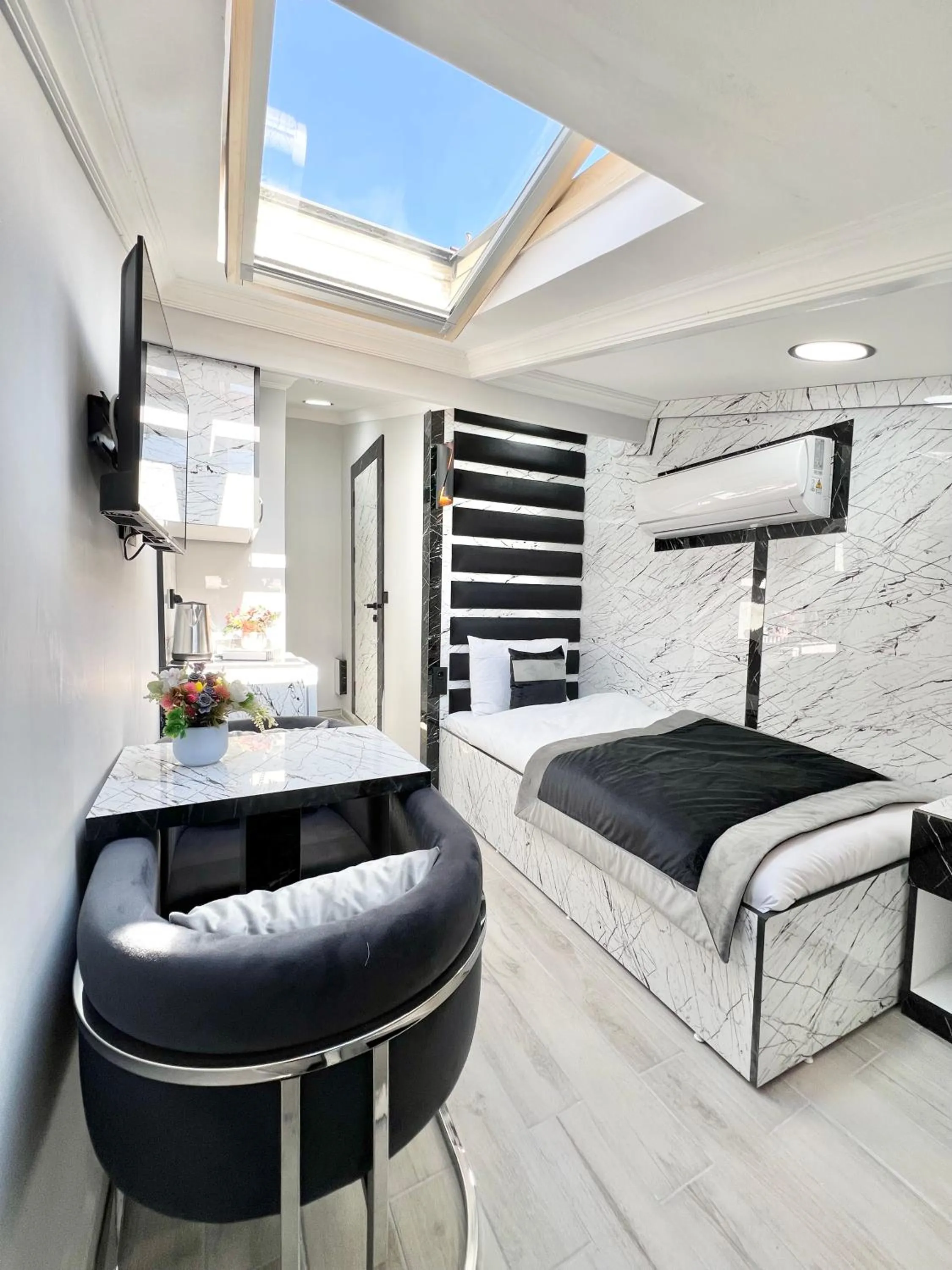 Bed in Taksim Larissa hotel suites