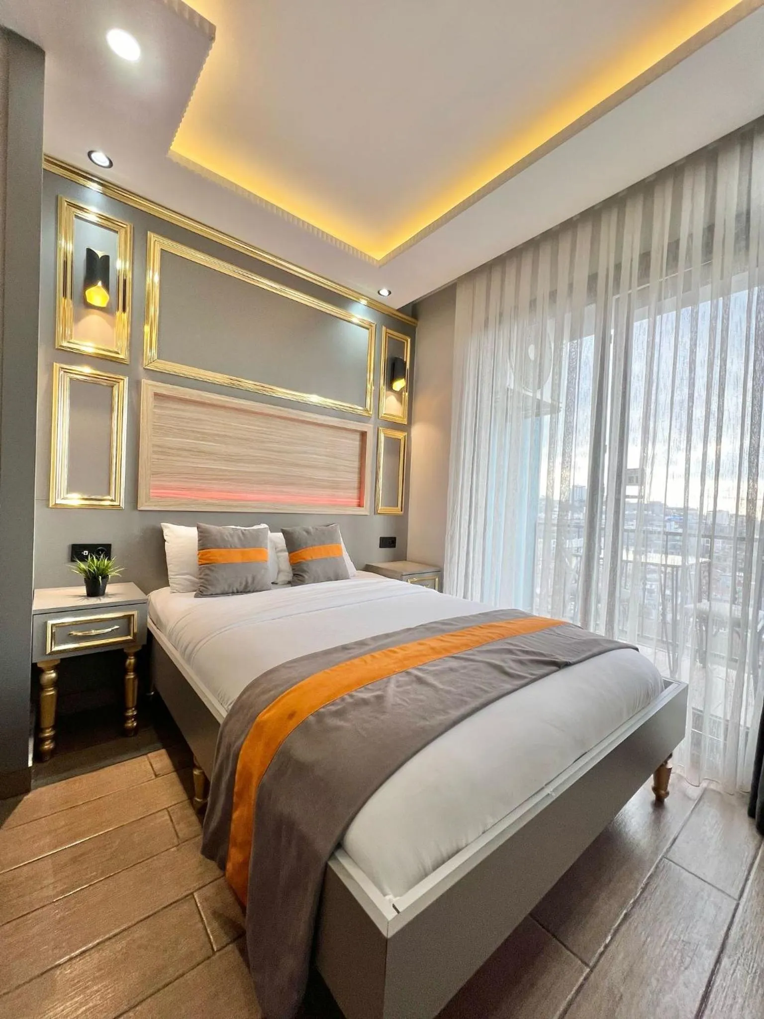 Bed in Taksim Larissa hotel suites