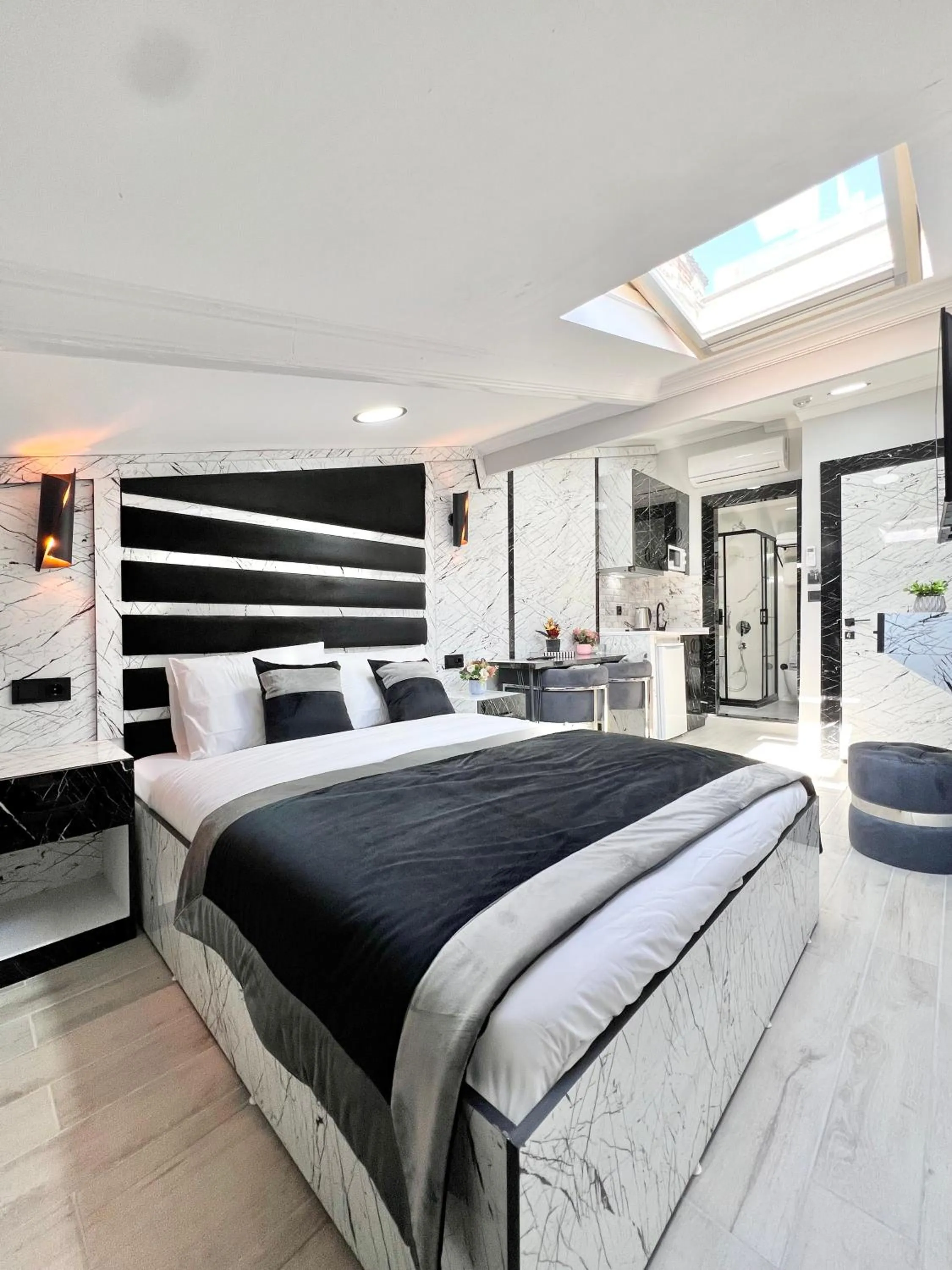 Bed in Taksim Larissa hotel suites