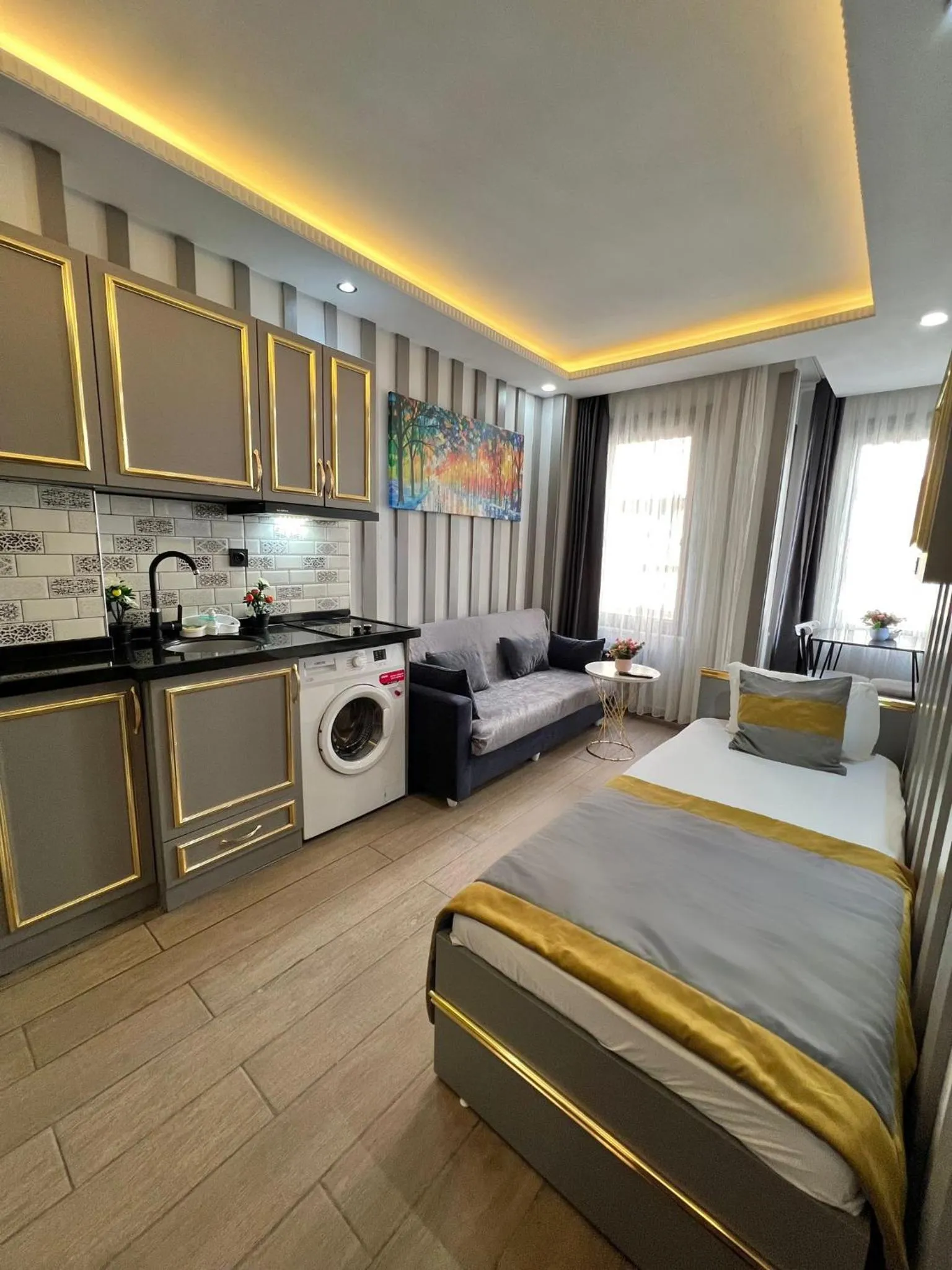 Bed in Taksim Larissa hotel suites