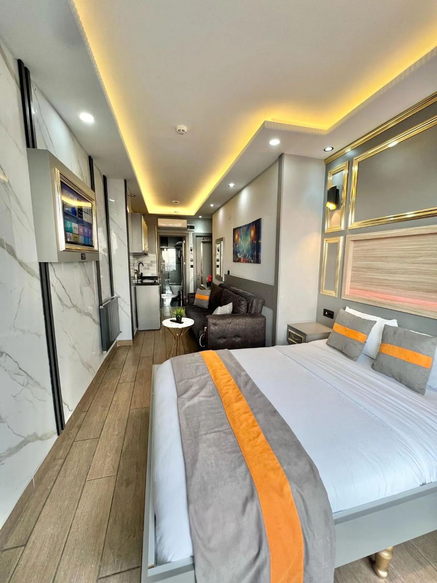 Bed in Taksim Larissa hotel suites