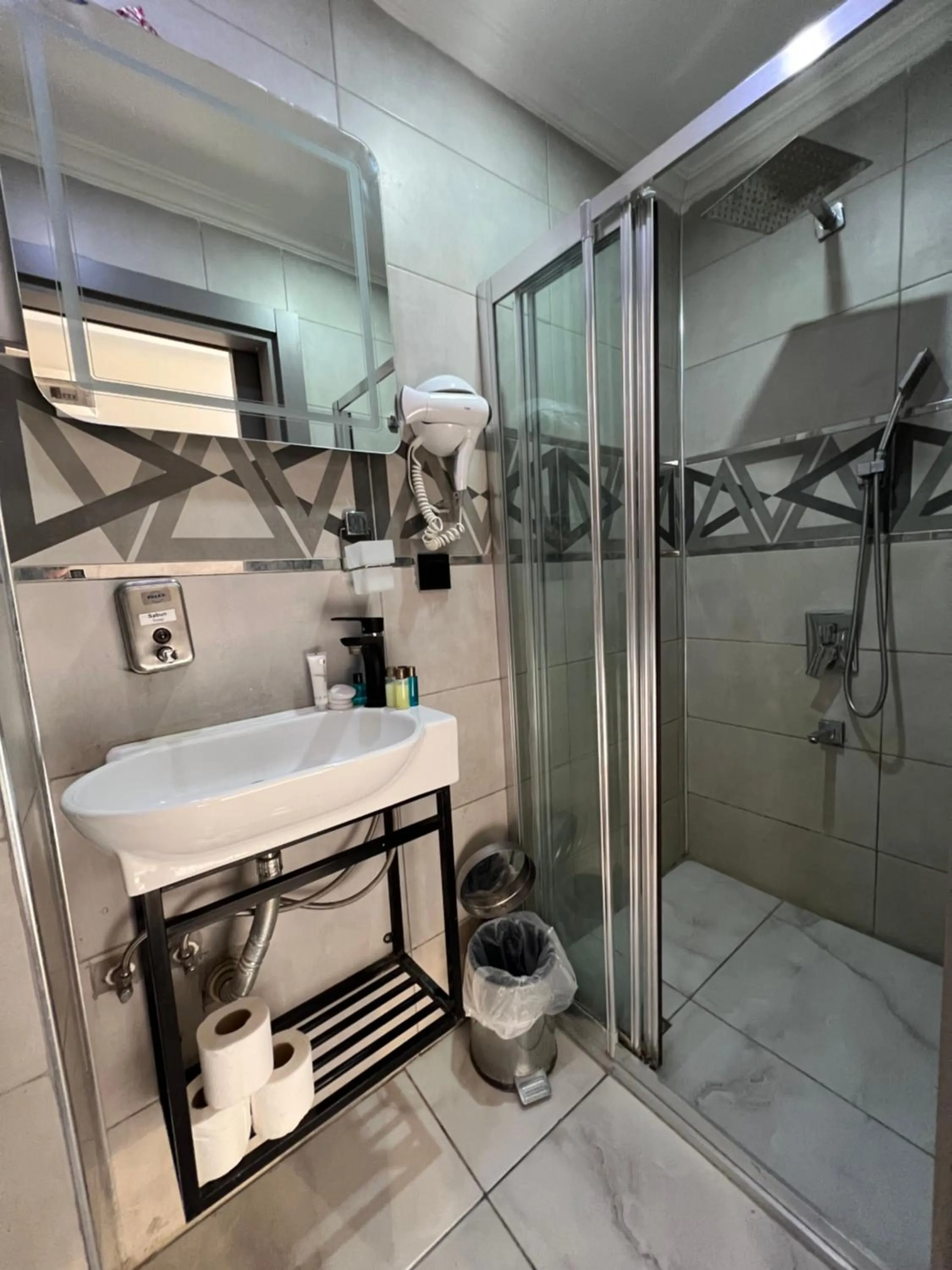 Taksim Larissa hotel suites